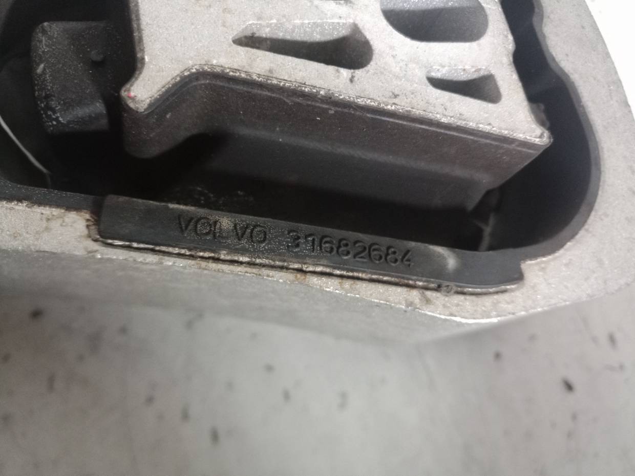 31682684 SOPORTE MOTOR VOLVO XC60 2021 34754 devimagesvext/08283e45-1ba6-4c70-9a92-5b0ff35685bb/migcrv/imagenes/000/000/717/000000717225.jpeg