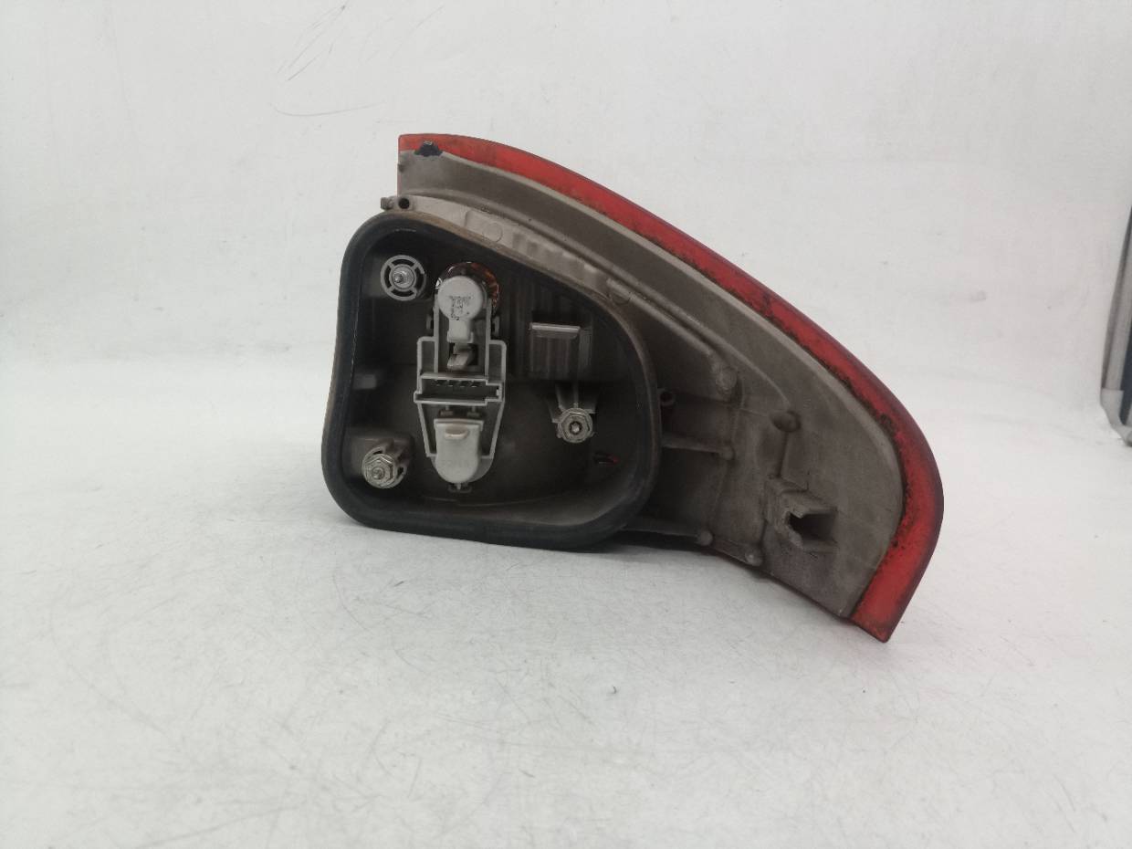 SIN DEFINIR PILOTO TRASERO IZQUIERDO FORD MONDEO BERLINA 2007 32328 devimagesvext/08283e45-1ba6-4c70-9a92-5b0ff35685bb/migcrv/imagenes/000/000/717/000000717297.jpeg