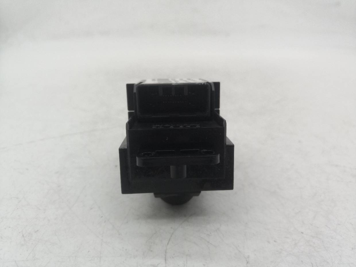 83590SMGP111GHM MANDO ELEVALUNAS DELANTERO DERECHO HONDA CIVIC 5 PUERTAS 2011 34289 devimagesvext/08283e45-1ba6-4c70-9a92-5b0ff35685bb/migcrv/imagenes/000/000/717/000000717385.jpeg