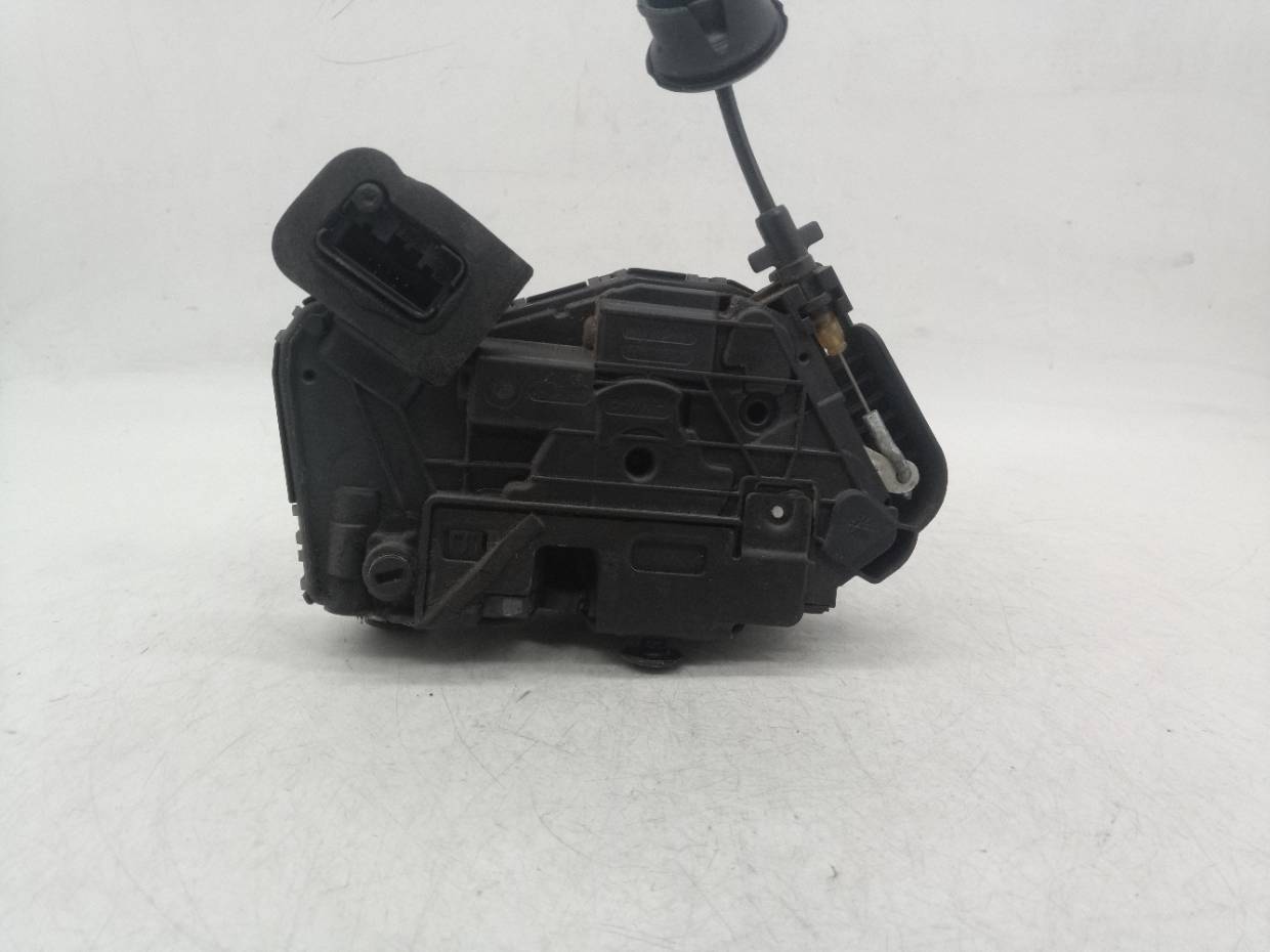 SIN DEFINIR CERRADURA PUERTA TRASERA IZQUIERDA SEAT IBIZA 2019 32606 devimagesvext/08283e45-1ba6-4c70-9a92-5b0ff35685bb/migcrv/imagenes/000/000/717/000000717417.jpeg