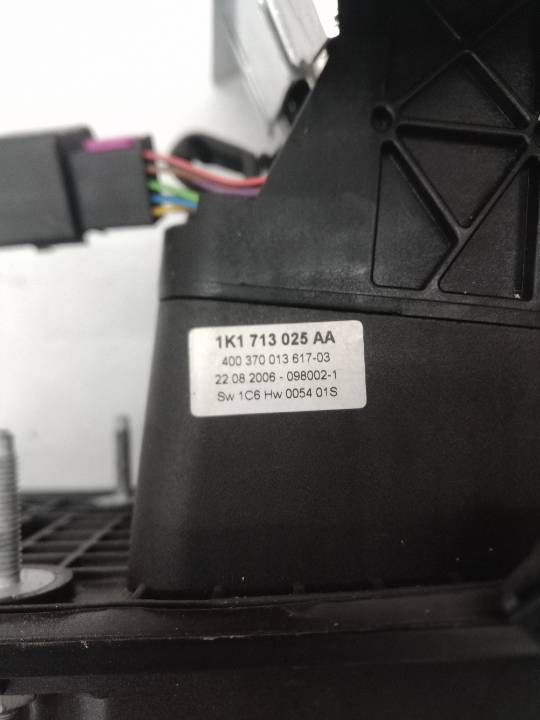 1K1713025AA PALANCA CAMBIO VOLKSWAGEN GOLF V 2007  Caja de cambios automática - Tiptronic 6 velocidades 32492 devimagesvext/08283e45-1ba6-4c70-9a92-5b0ff35685bb/migcrv/imagenes/000/000/717/000000717515.jpeg
