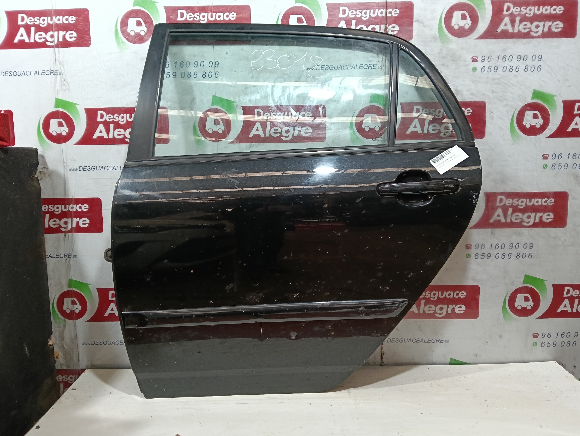 TOYOTA COROLLA PUERTA TRASERA IZQUIERDA TOYOTA COROLLA PUERTA TRASERA IZQUIERDA