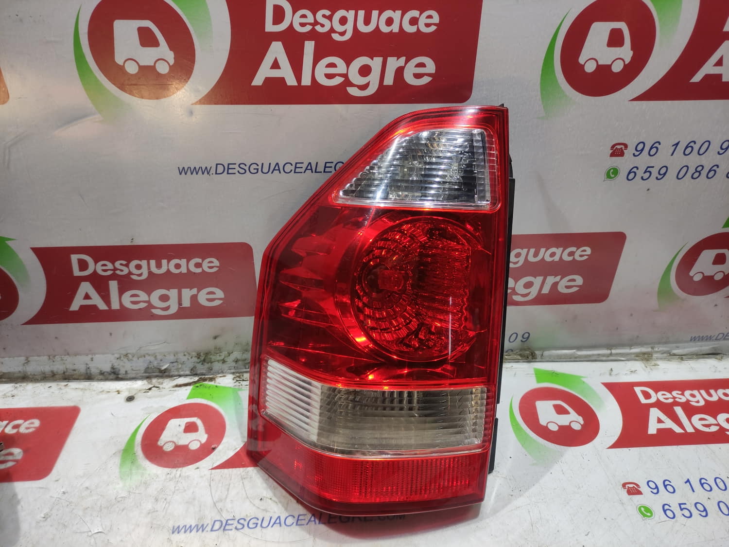MITSUBISHI MONTERO PILOTO TRASERO IZQUIERDO MITSUBISHI MONTERO PILOTO TRASERO IZQUIERDO