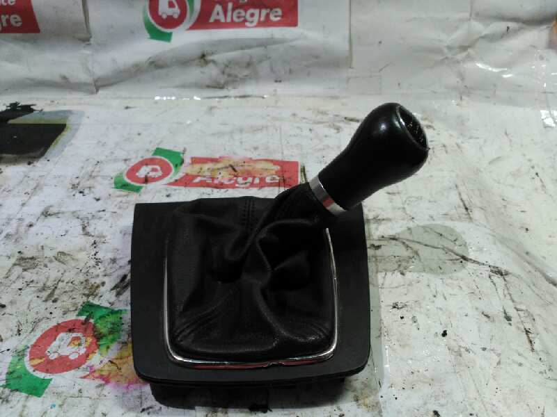 AUDI A4 BERLINA POMO PALANCA CAMBIO AUDI A4 BERLINA POMO PALANCA CAMBIO