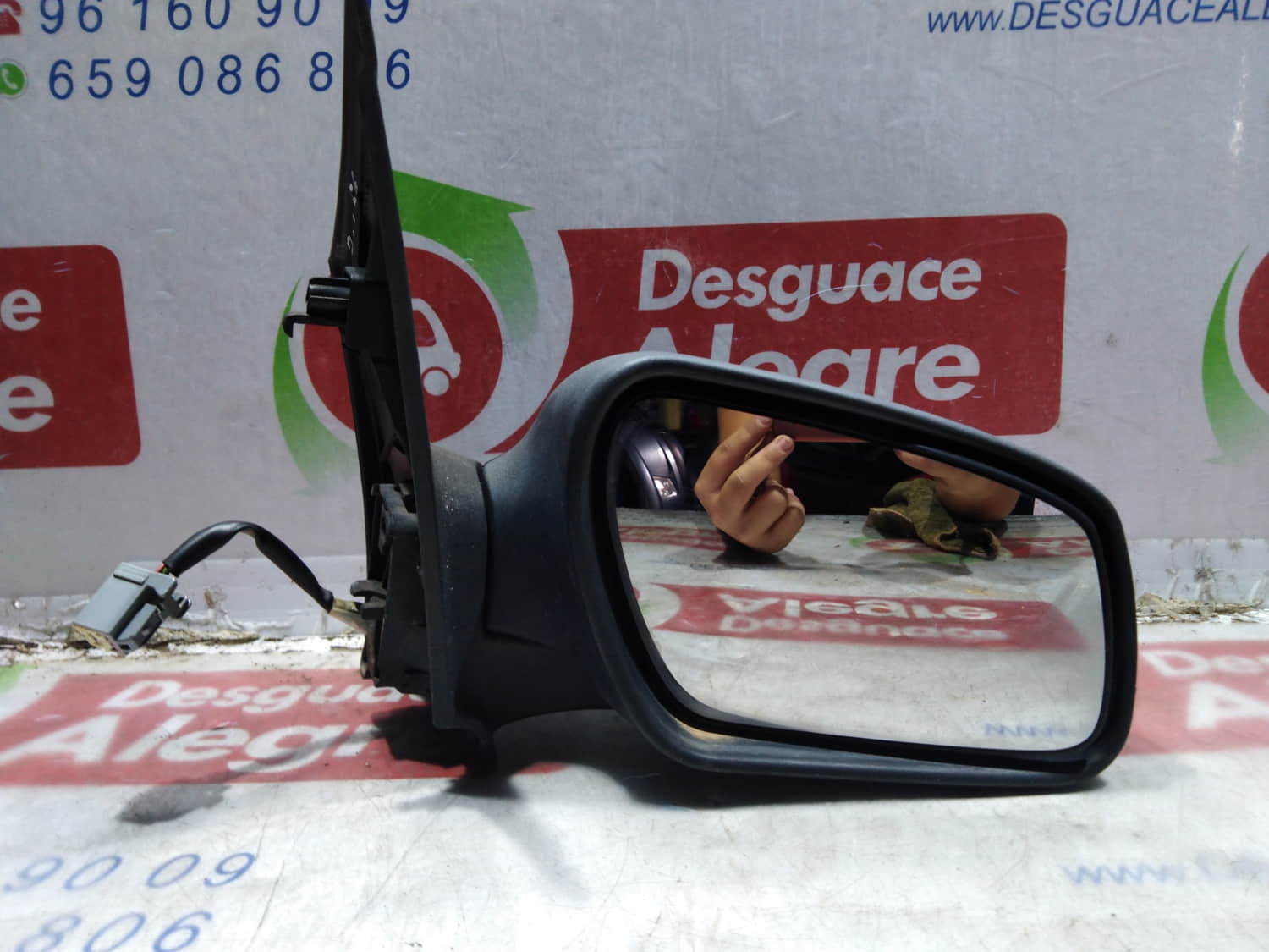 FORD FOCUS BERLINA RETROVISOR DERECHO FORD FOCUS BERLINA RETROVISOR DERECHO