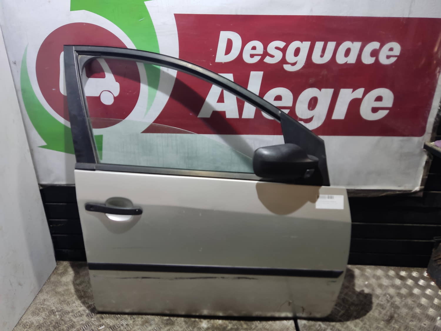 FORD FIESTA PUERTA DELANTERA DERECHA FORD FIESTA PUERTA DELANTERA DERECHA