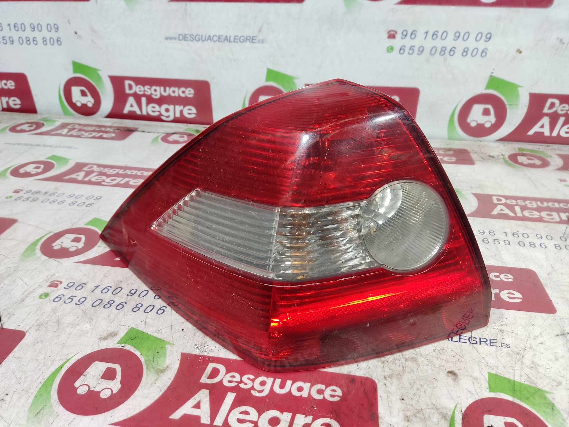 RENAULT MEGANE II CLASSIC BERLINA PILOTO TRASERO IZQUIERDO RENAULT MEGANE II CLASSIC BERLINA PILOTO TRASERO IZQUIERDO