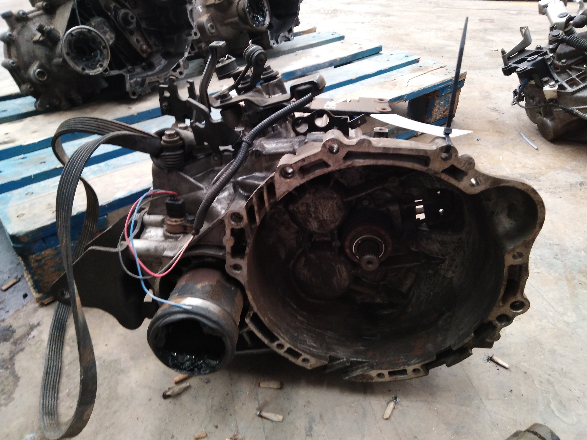 KIA CARENS CAJA CAMBIOS KIA CARENS CAJA CAMBIOS