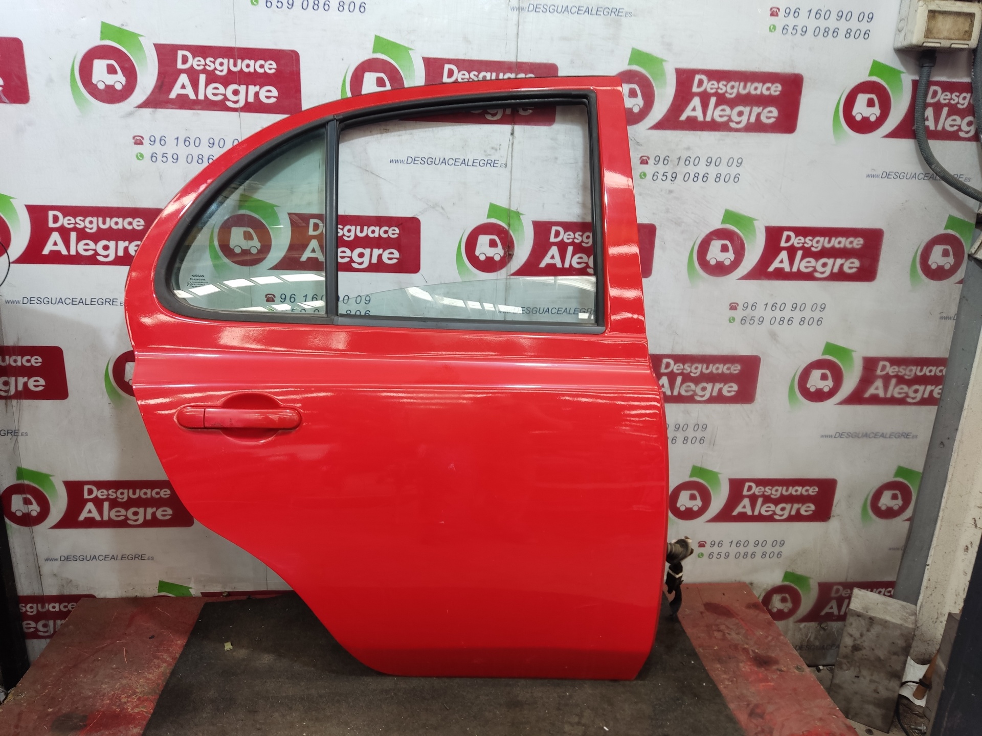 NISSAN MICRA PUERTA TRASERA DERECHA NISSAN MICRA PUERTA TRASERA DERECHA