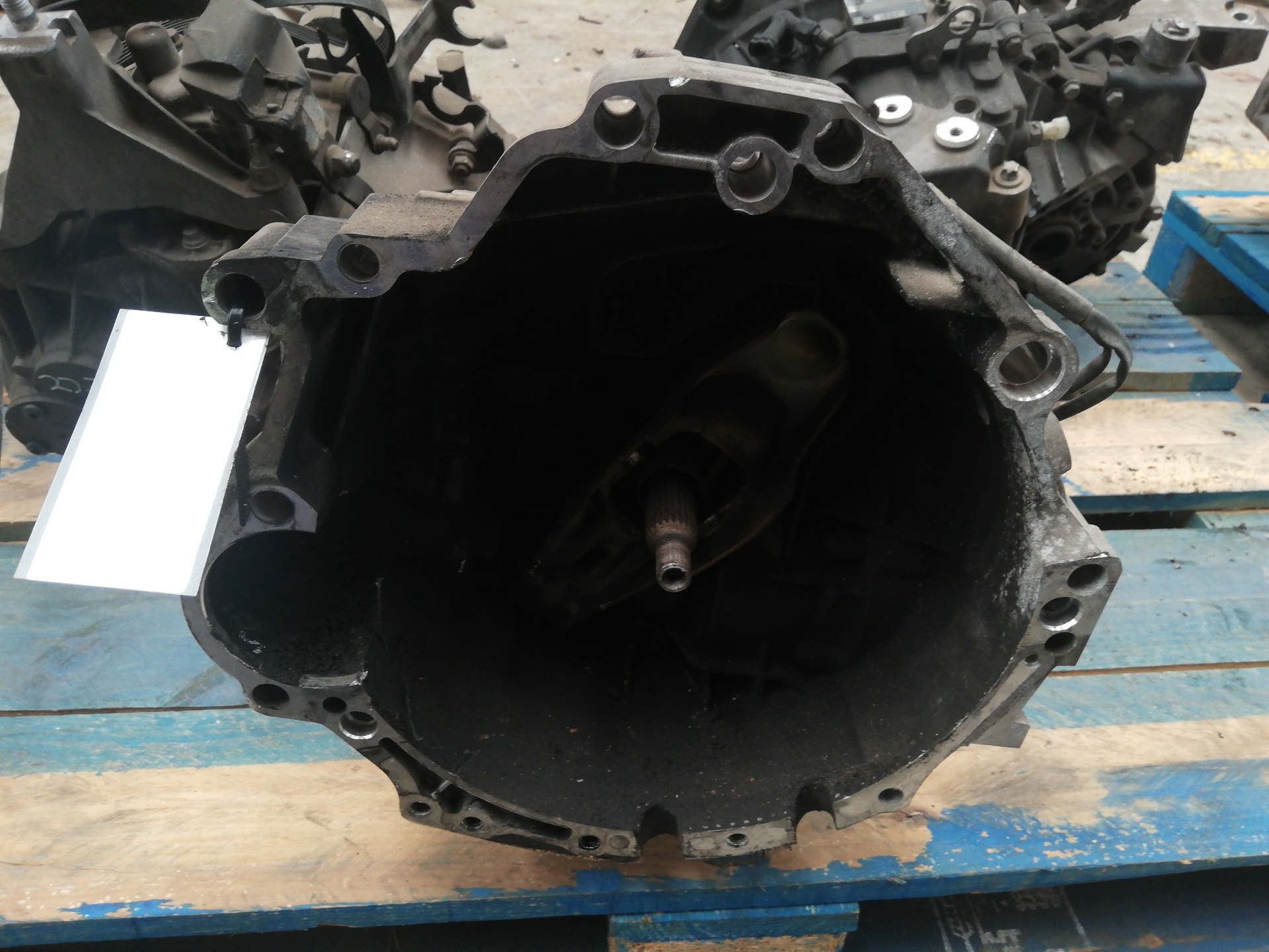 VOLKSWAGEN PASSAT BERLINA CAJA CAMBIOS VOLKSWAGEN PASSAT BERLINA CAJA CAMBIOS