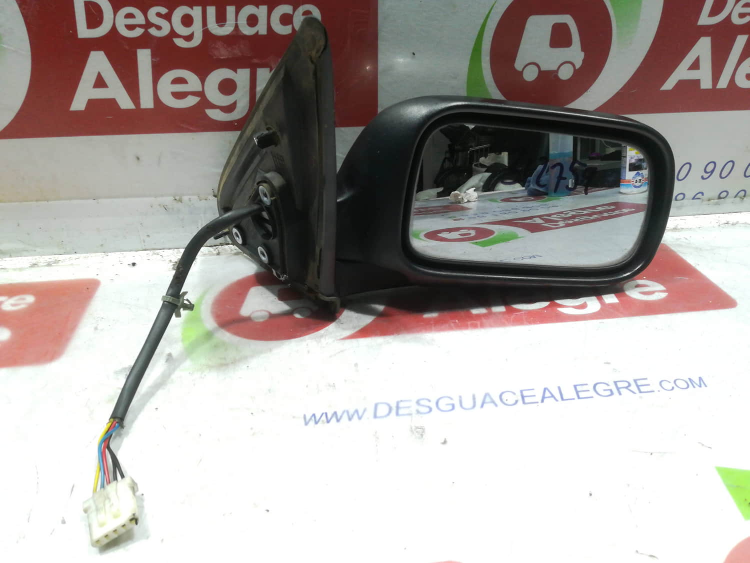 NISSAN PRIMERA BERLINA RETROVISOR DERECHO NISSAN PRIMERA BERLINA RETROVISOR DERECHO