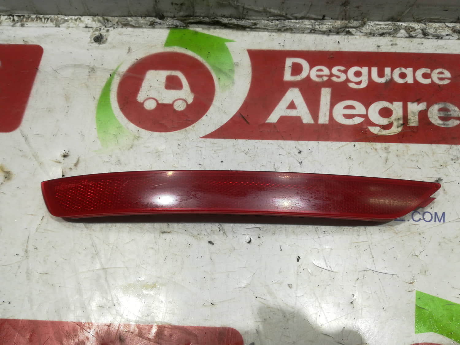 SEAT LEON PILOTO TRASERO IZQUIERDO PARAGOLPES SEAT LEON PILOTO TRASERO IZQUIERDO PARAGOLPES