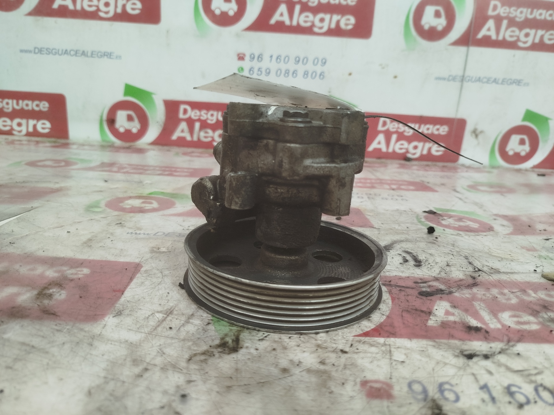 AUDI A4 BERLINA BOMBA DIRECCION AUDI A4 BERLINA BOMBA DIRECCION