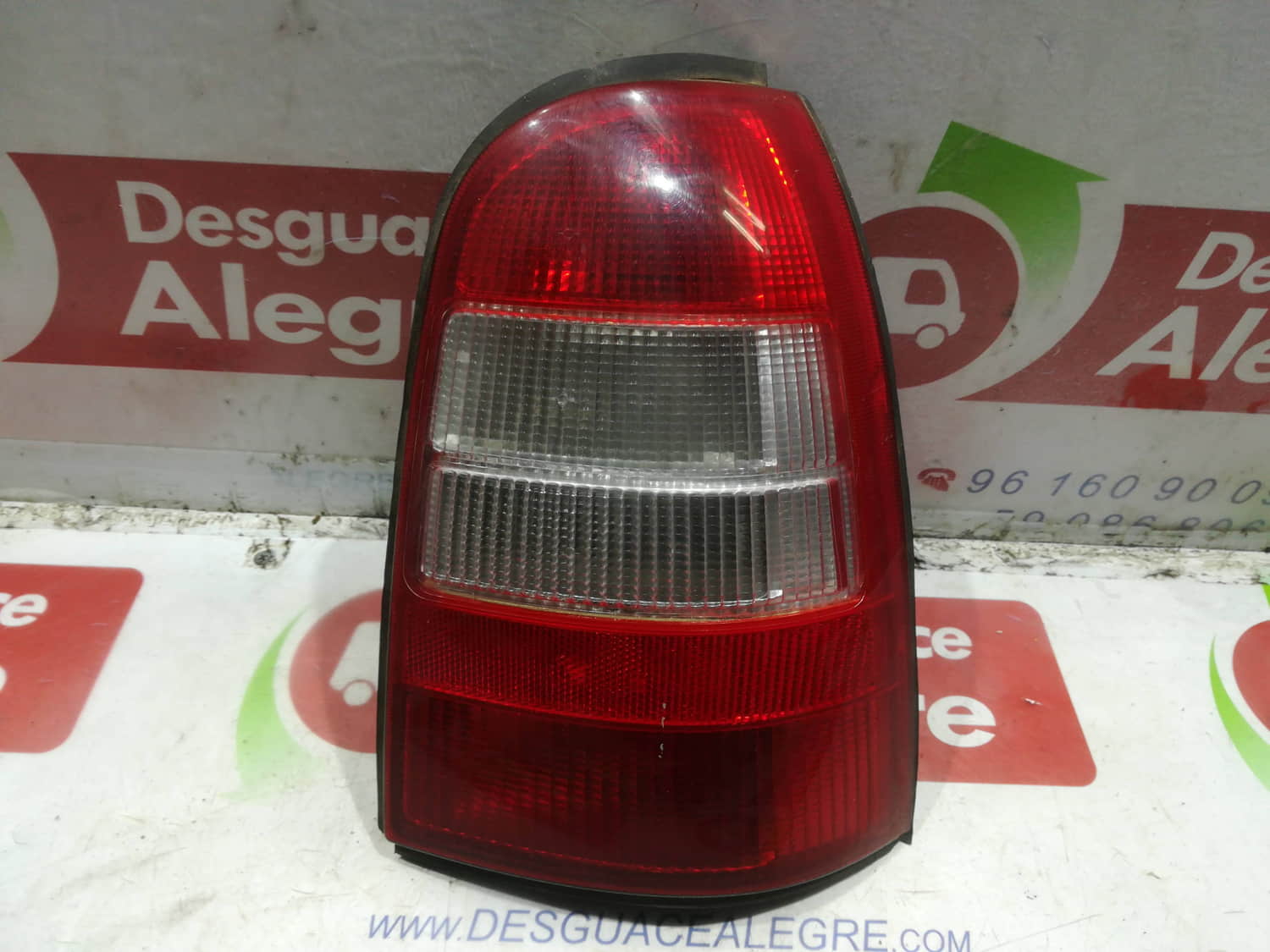 OPEL VECTRA B BERLINA PILOTO TRASERO IZQUIERDO OPEL VECTRA B BERLINA PILOTO TRASERO IZQUIERDO
