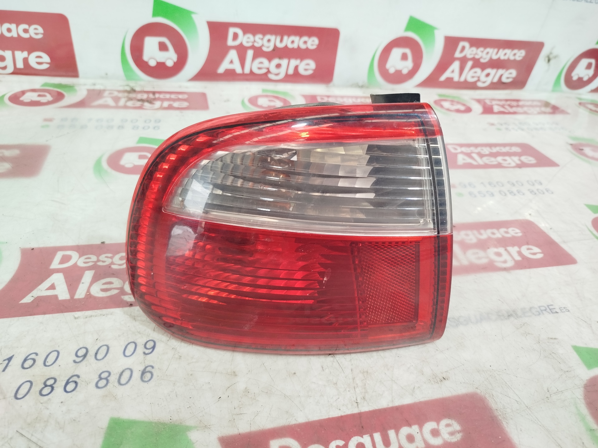 SEAT TOLEDO PILOTO TRASERO IZQUIERDO SEAT TOLEDO PILOTO TRASERO IZQUIERDO