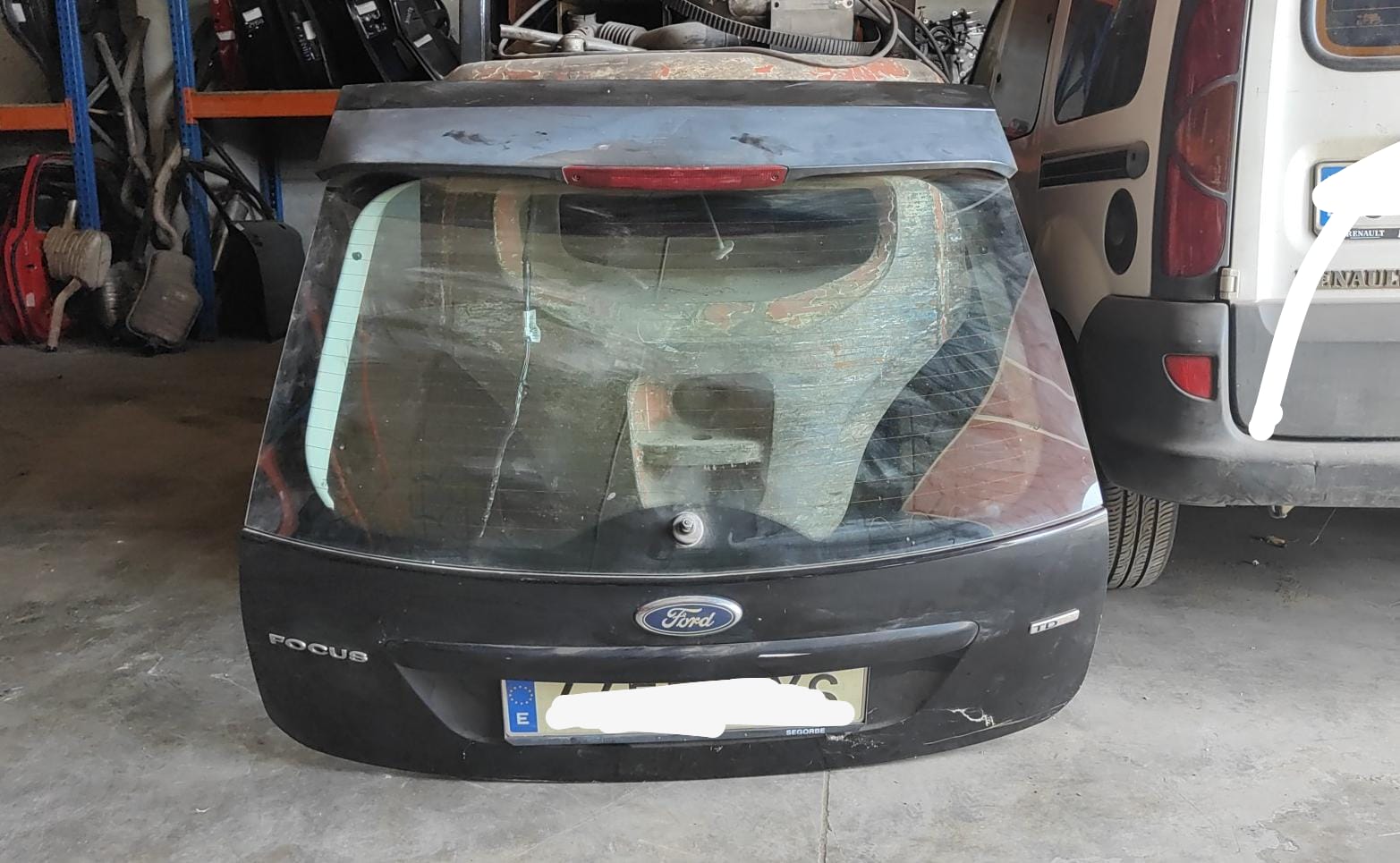 FORD FOCUS BERLINA PORTON TRASERO FORD FOCUS BERLINA PORTON TRASERO