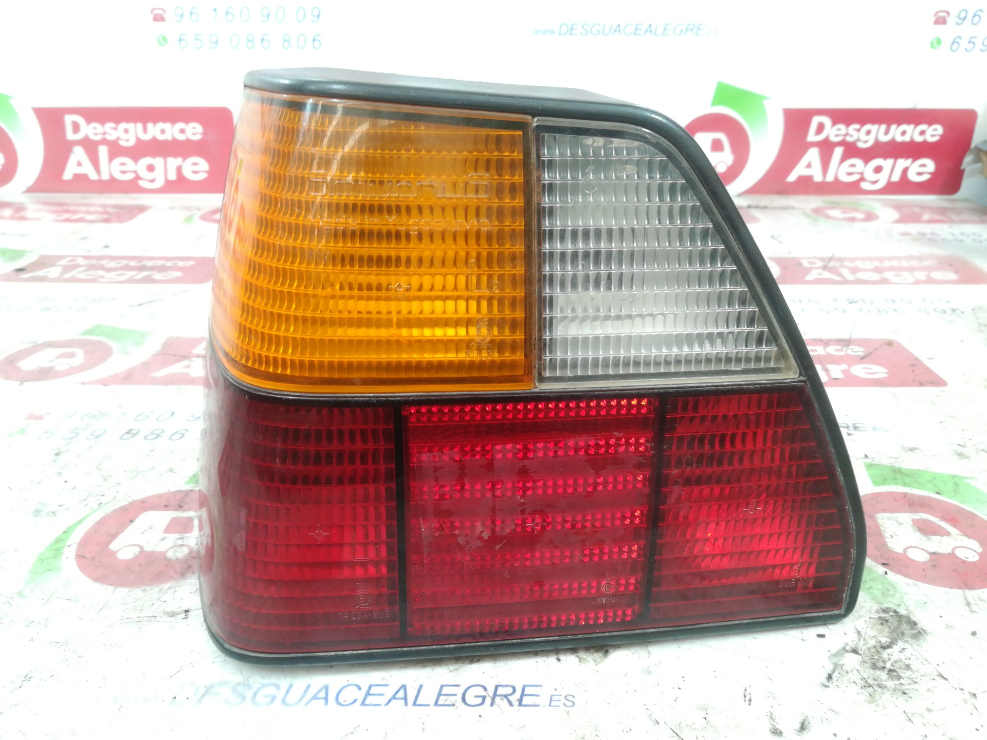 VOLKSWAGEN GOLF II PILOTO TRASERO IZQUIERDO VOLKSWAGEN GOLF II PILOTO TRASERO IZQUIERDO