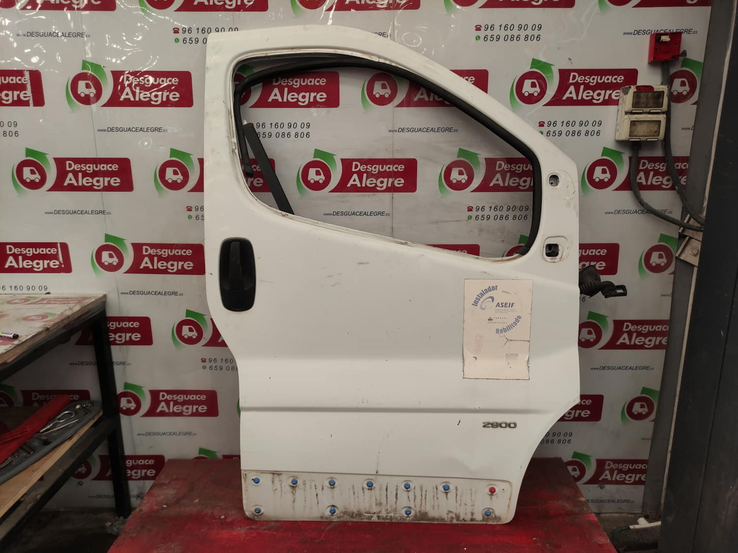 OPEL VIVARO PUERTA DELANTERA DERECHA OPEL VIVARO PUERTA DELANTERA DERECHA