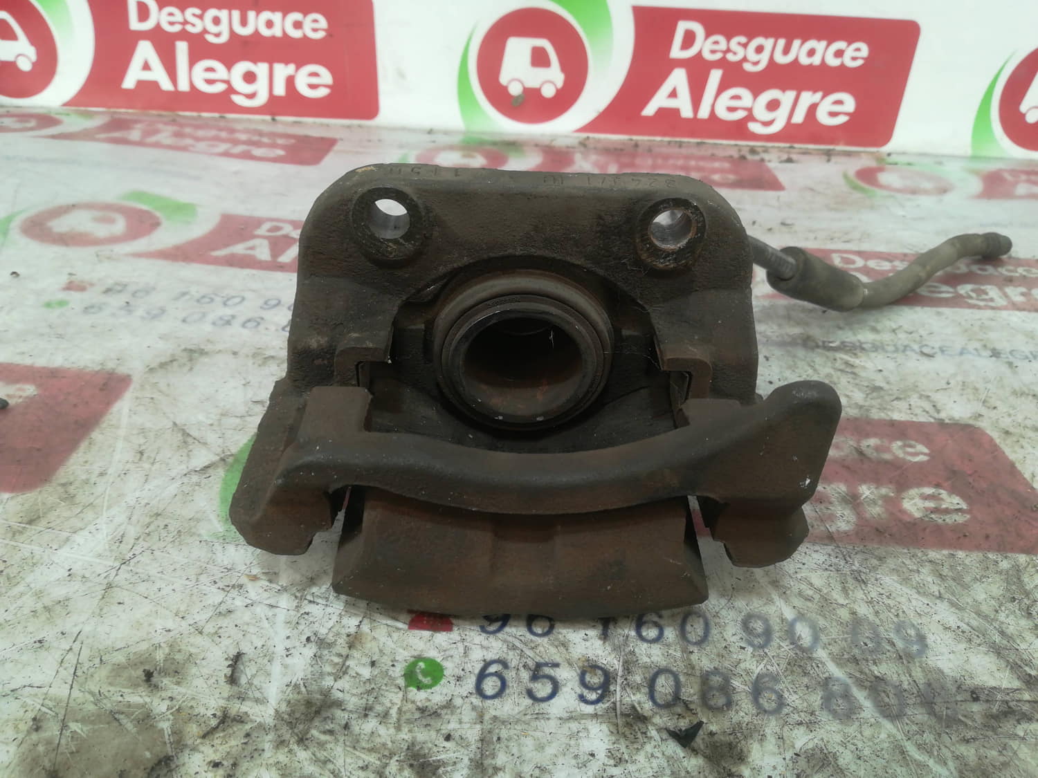 RENAULT CLIO II FASE II PINZA DE FRENO DELANTERA DERECHA RENAULT CLIO II FASE II PINZA DE FRENO DELANTERA DERECHA