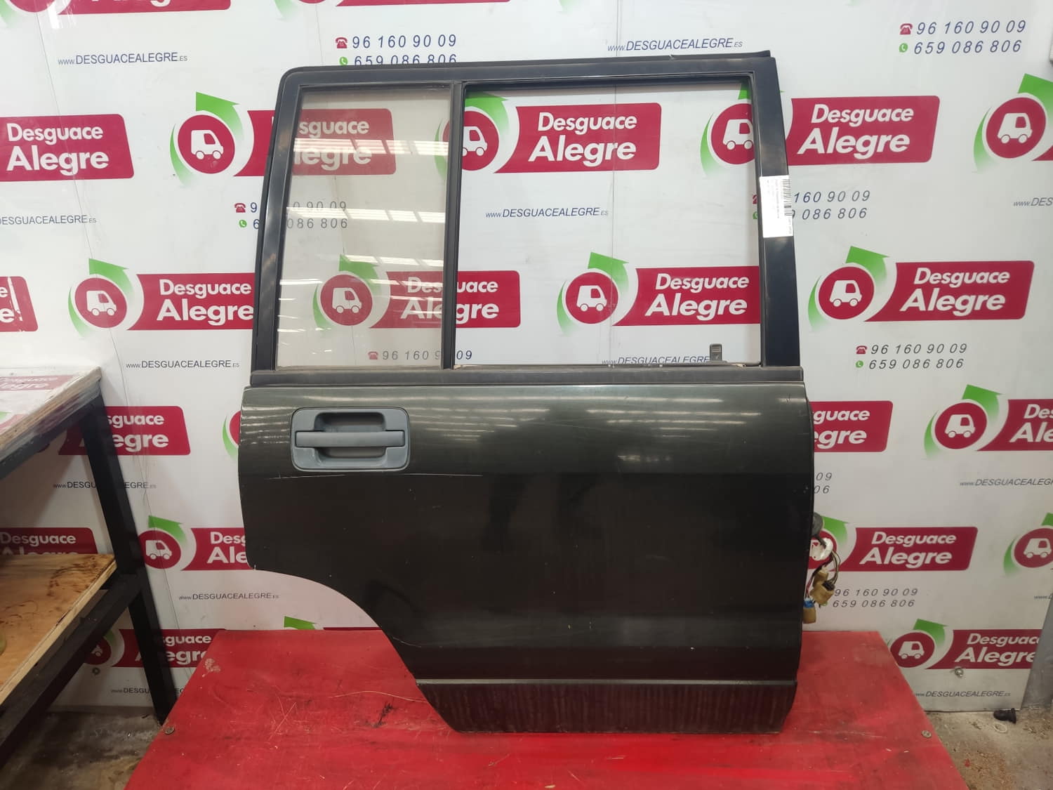 OPEL MONTEREY PUERTA TRASERA DERECHA OPEL MONTEREY PUERTA TRASERA DERECHA
