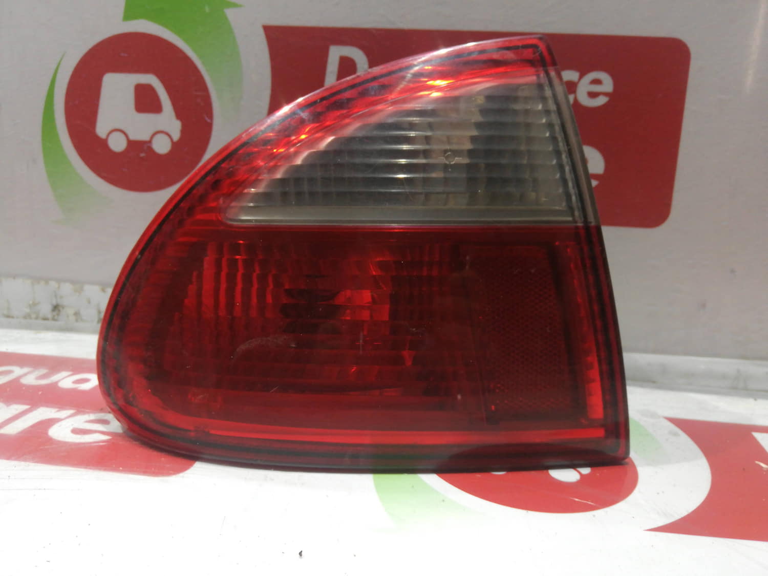 SEAT LEON PILOTO TRASERO IZQUIERDO SEAT LEON PILOTO TRASERO IZQUIERDO