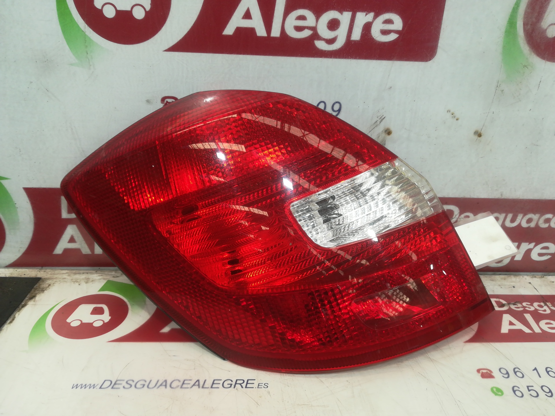 SKODA FABIA PILOTO TRASERO IZQUIERDO SKODA FABIA PILOTO TRASERO IZQUIERDO