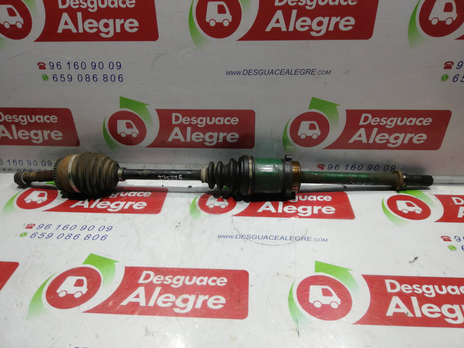 NISSAN ALMERA TINO TRANSMISION DELANTERA DERECHA NISSAN ALMERA TINO TRANSMISION DELANTERA DERECHA