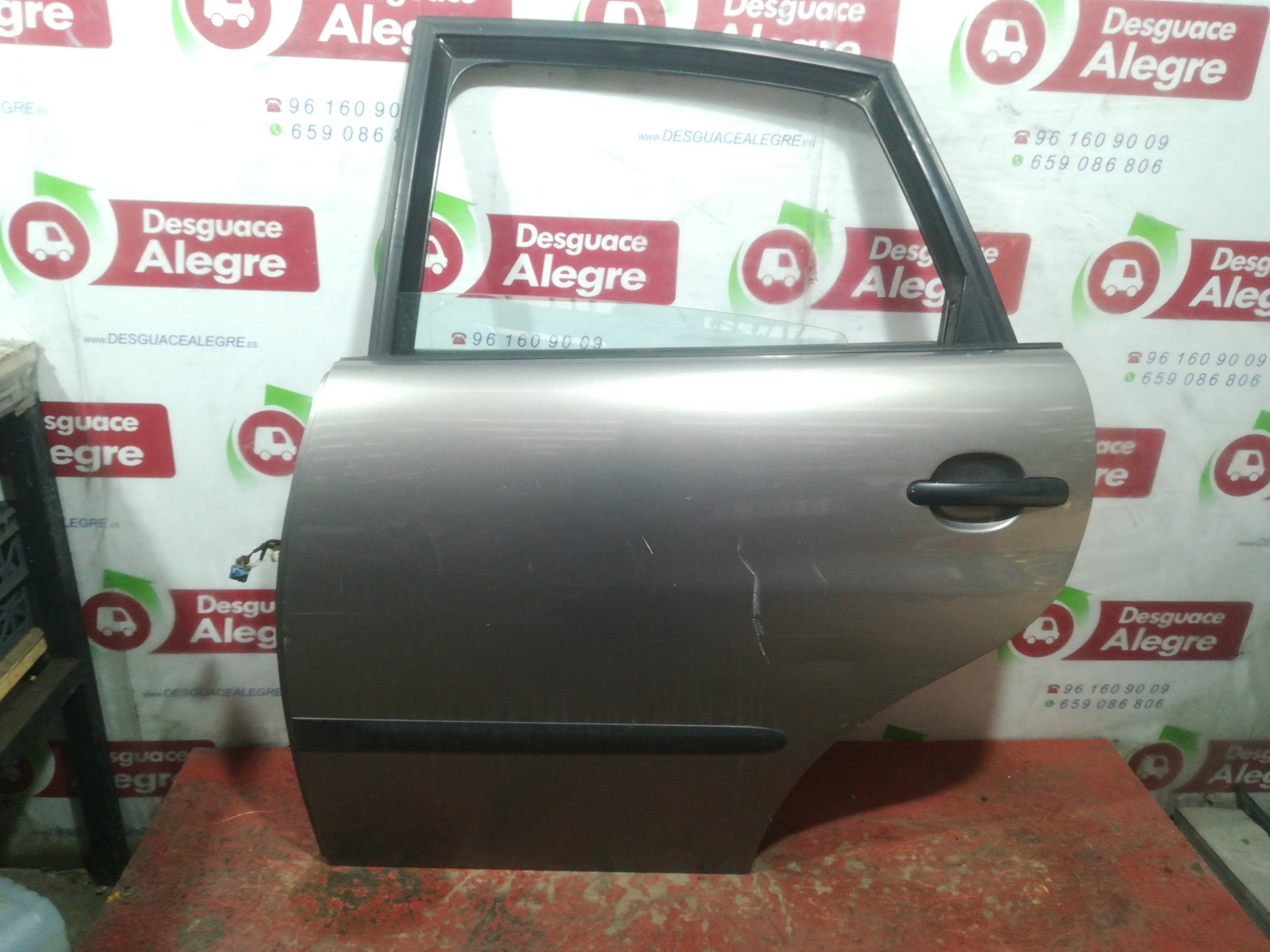 SEAT CORDOBA BERLINA PUERTA TRASERA IZQUIERDA SEAT CORDOBA BERLINA PUERTA TRASERA IZQUIERDA