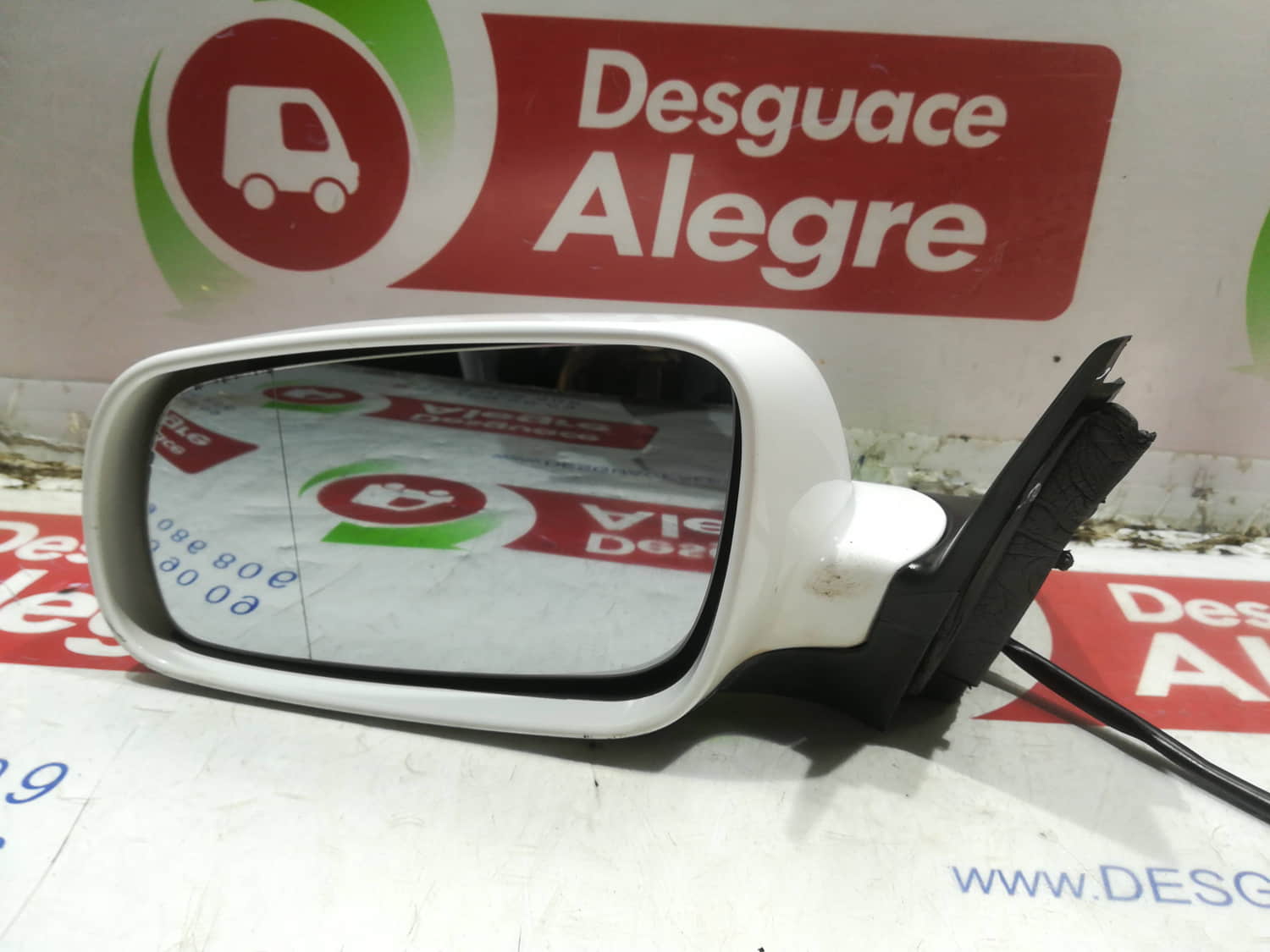 SKODA SUPERB RETROVISOR IZQUIERDO SKODA SUPERB RETROVISOR IZQUIERDO