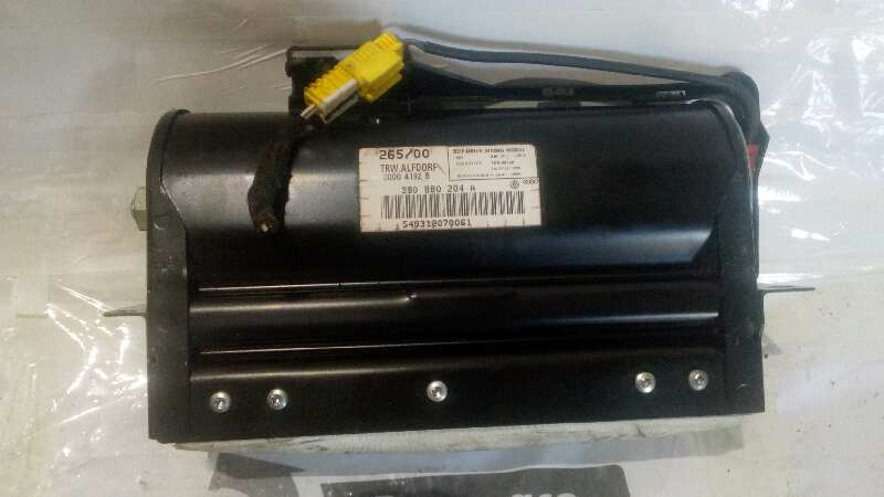 VOLKSWAGEN PASSAT BERLINA AIRBAG DELANTERO DERECHO VOLKSWAGEN PASSAT BERLINA AIRBAG DELANTERO DERECHO