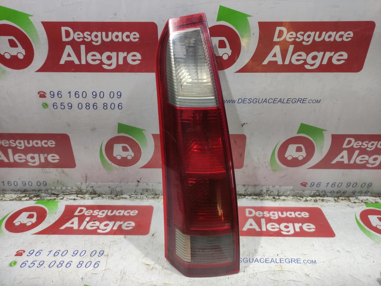 OPEL MERIVA PILOTO TRASERO IZQUIERDO OPEL MERIVA PILOTO TRASERO IZQUIERDO