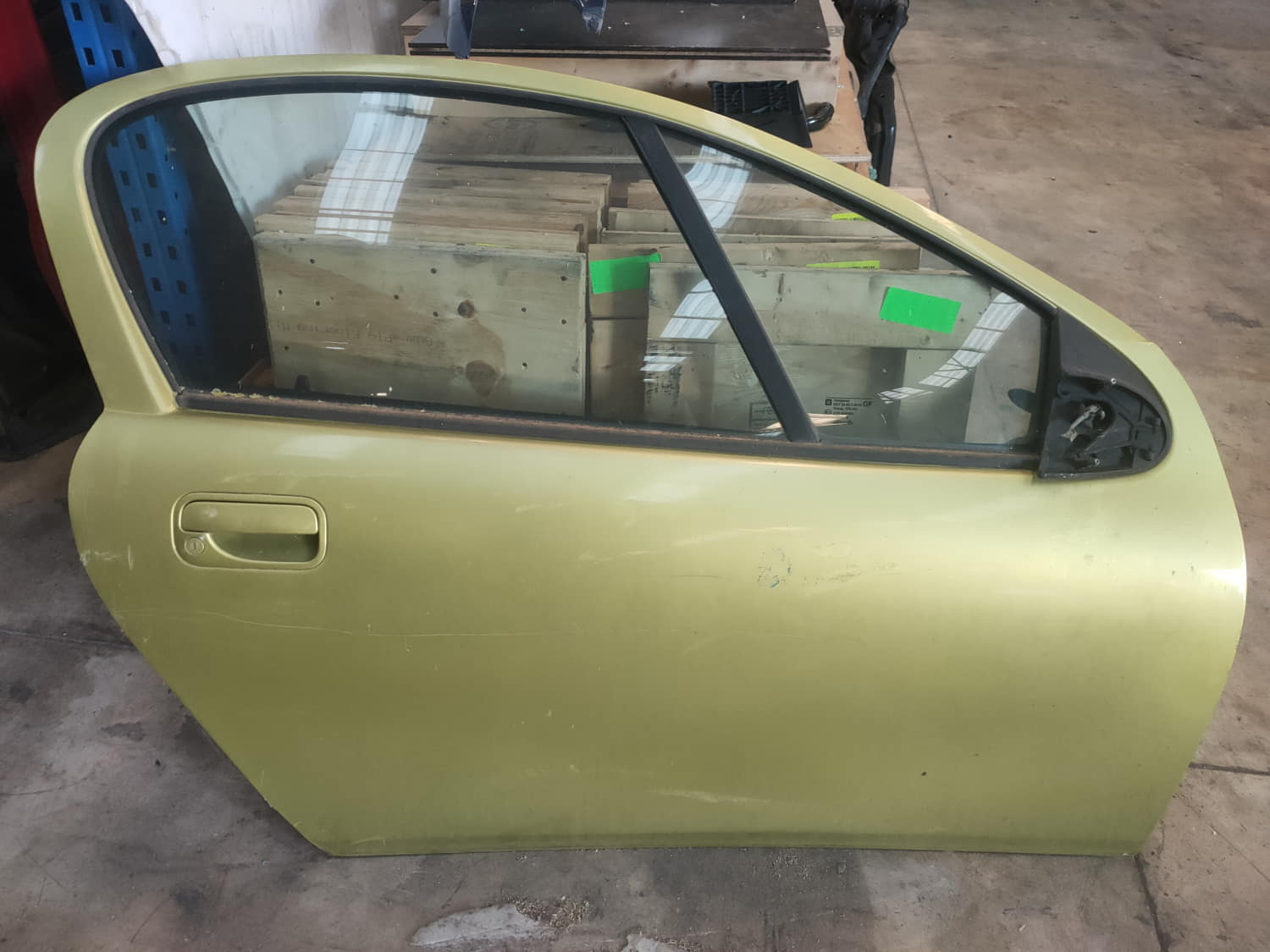 OPEL TIGRA PUERTA DELANTERA DERECHA OPEL TIGRA PUERTA DELANTERA DERECHA