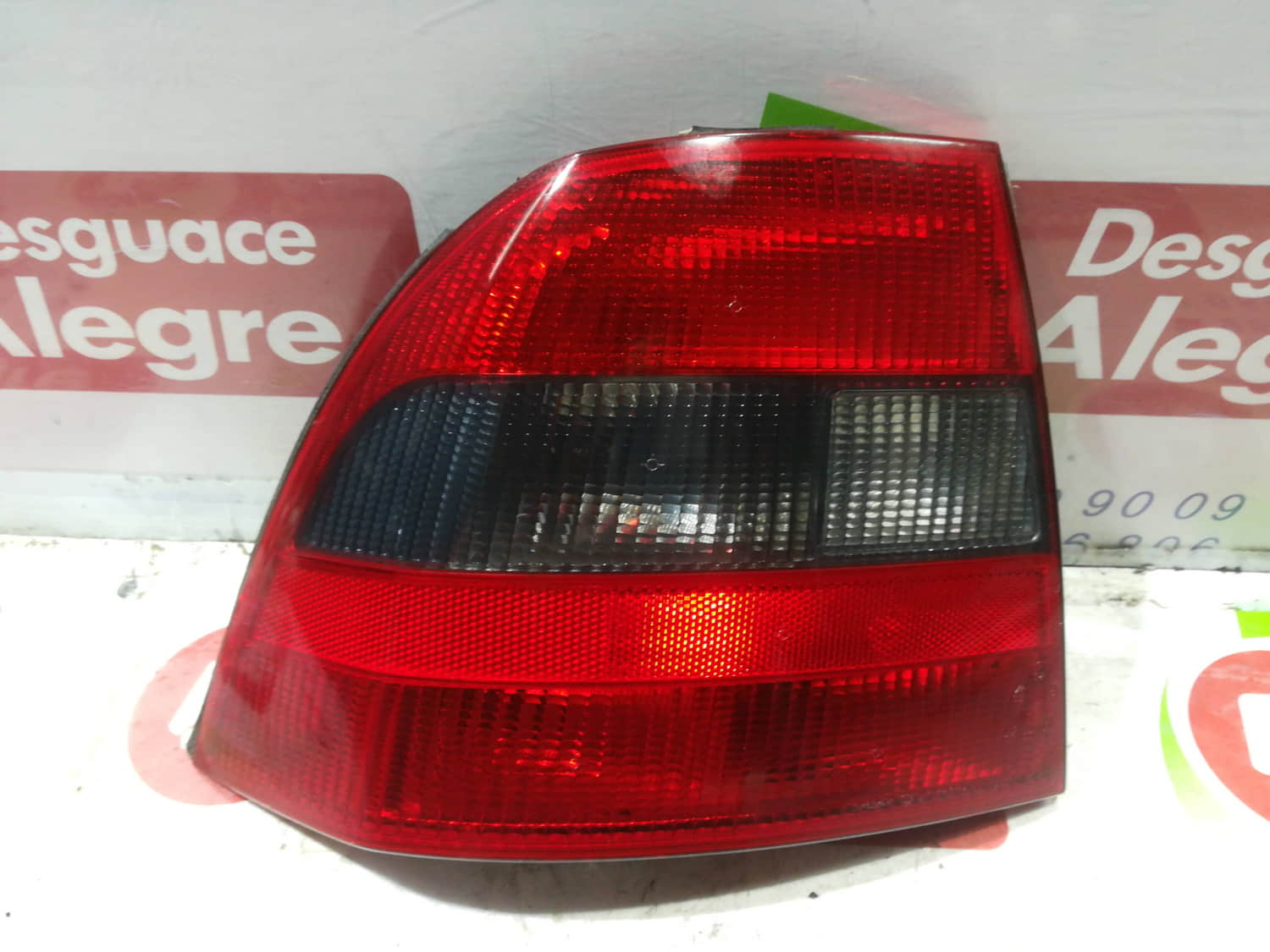 OPEL VECTRA B BERLINA PILOTO TRASERO IZQUIERDO OPEL VECTRA B BERLINA PILOTO TRASERO IZQUIERDO