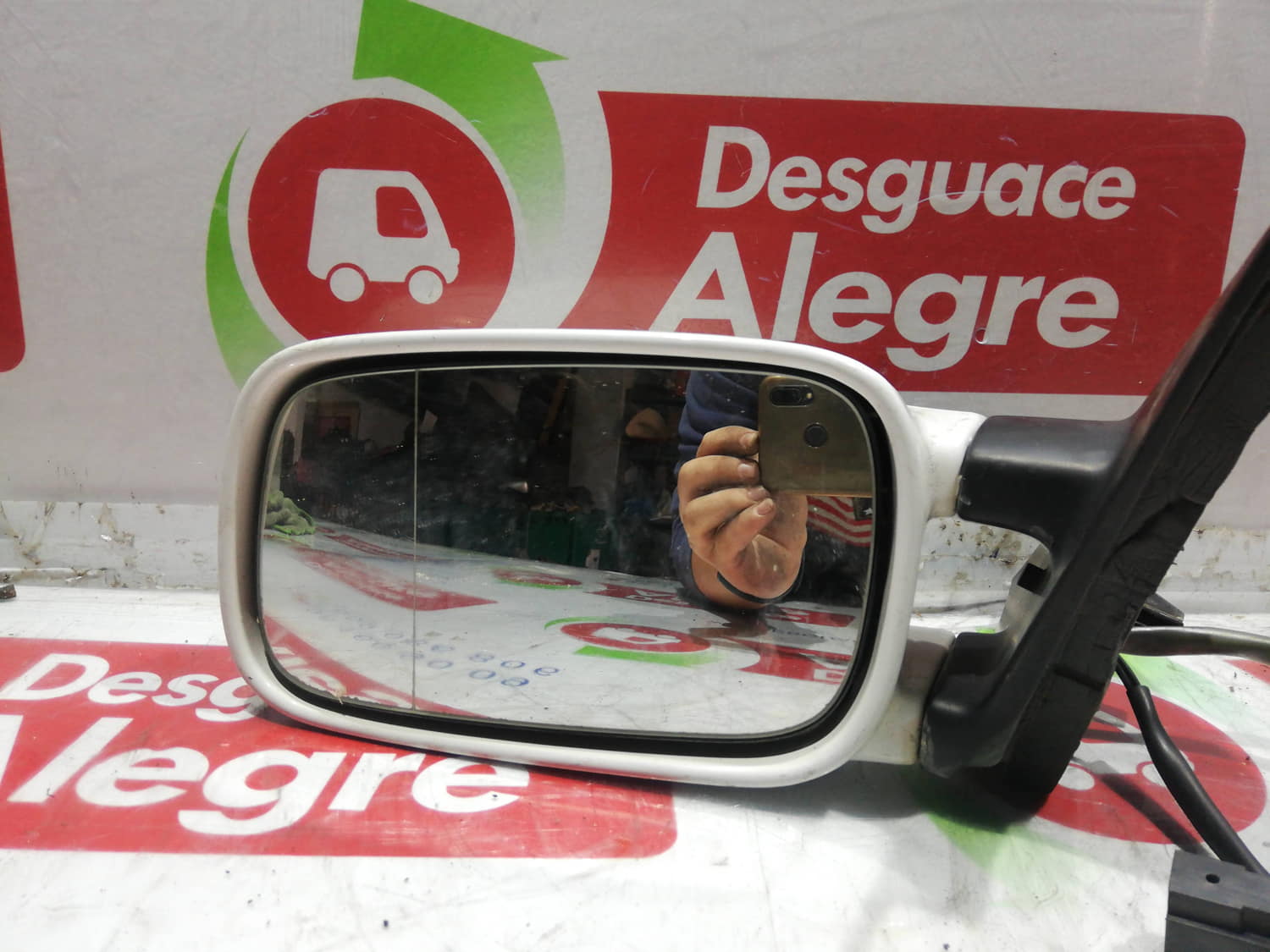 VOLKSWAGEN PASSAT BERLINA RETROVISOR IZQUIERDO VOLKSWAGEN PASSAT BERLINA RETROVISOR IZQUIERDO