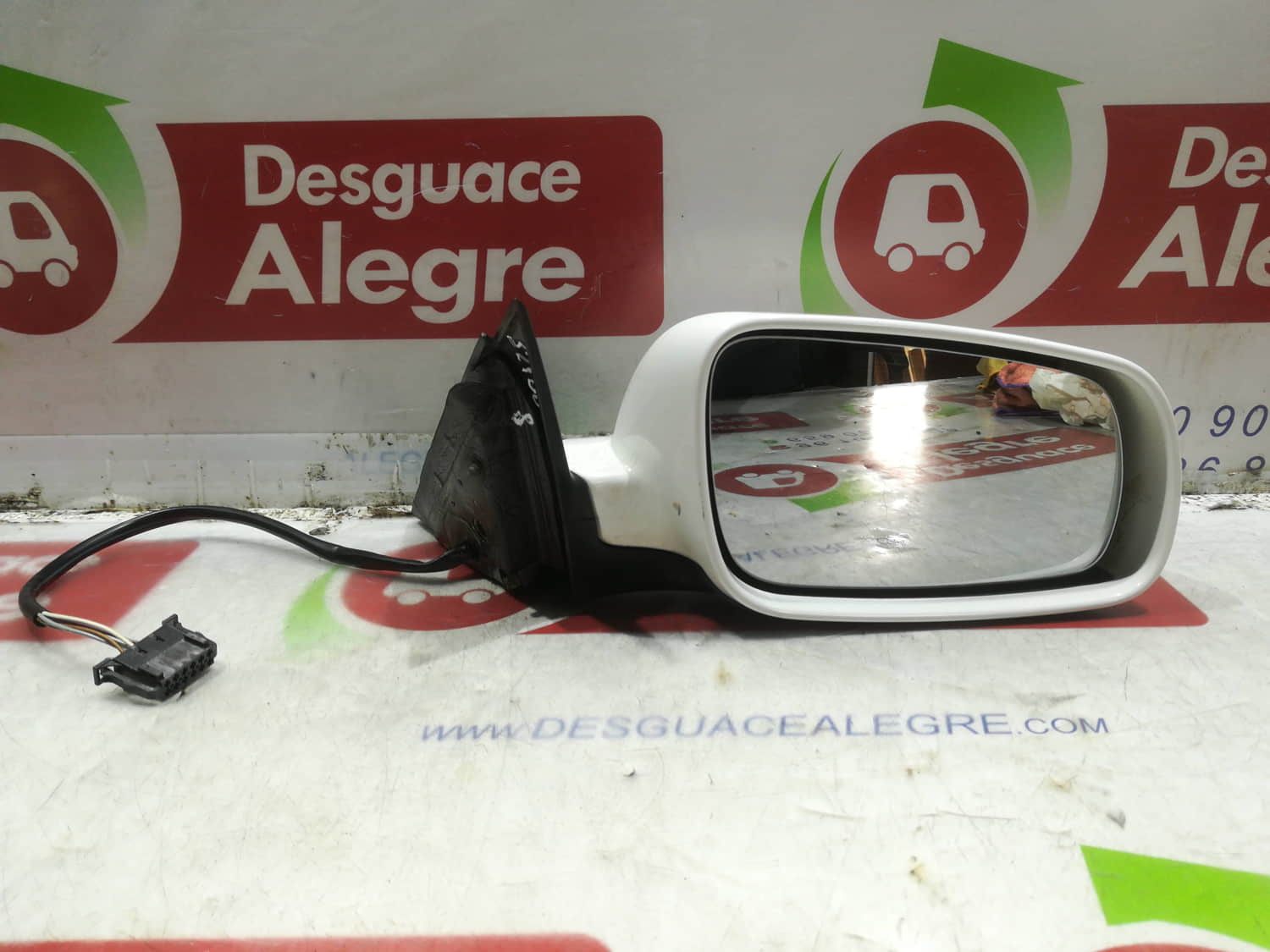 SKODA SUPERB RETROVISOR DERECHO SKODA SUPERB RETROVISOR DERECHO