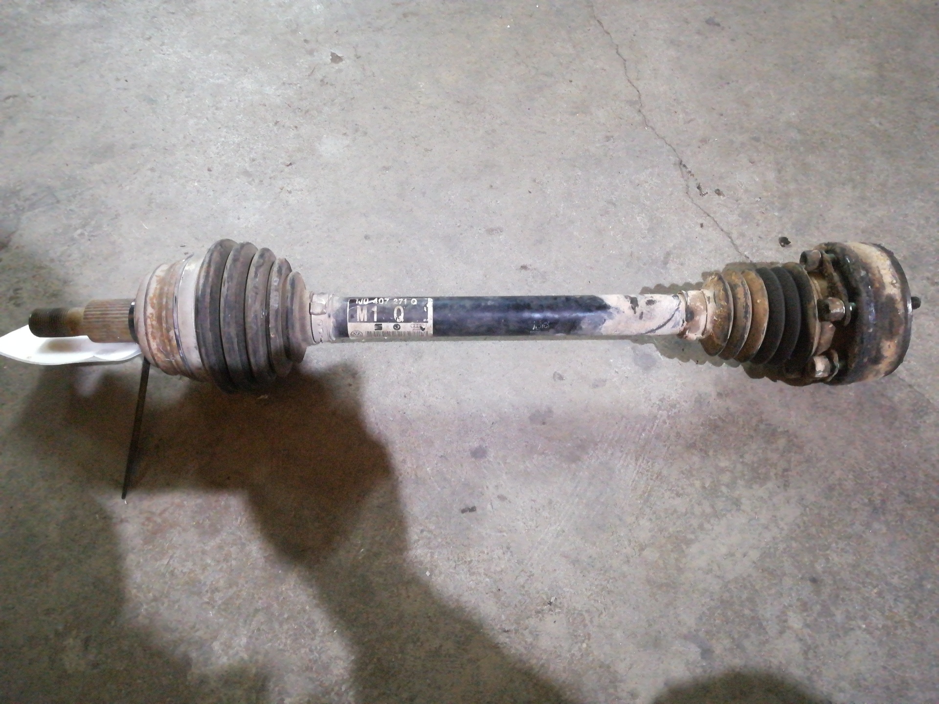 VOLKSWAGEN GOLF IV BERLINA TRANSMISION DELANTERA IZQUIERDA VOLKSWAGEN GOLF IV BERLINA TRANSMISION DELANTERA IZQUIERDA