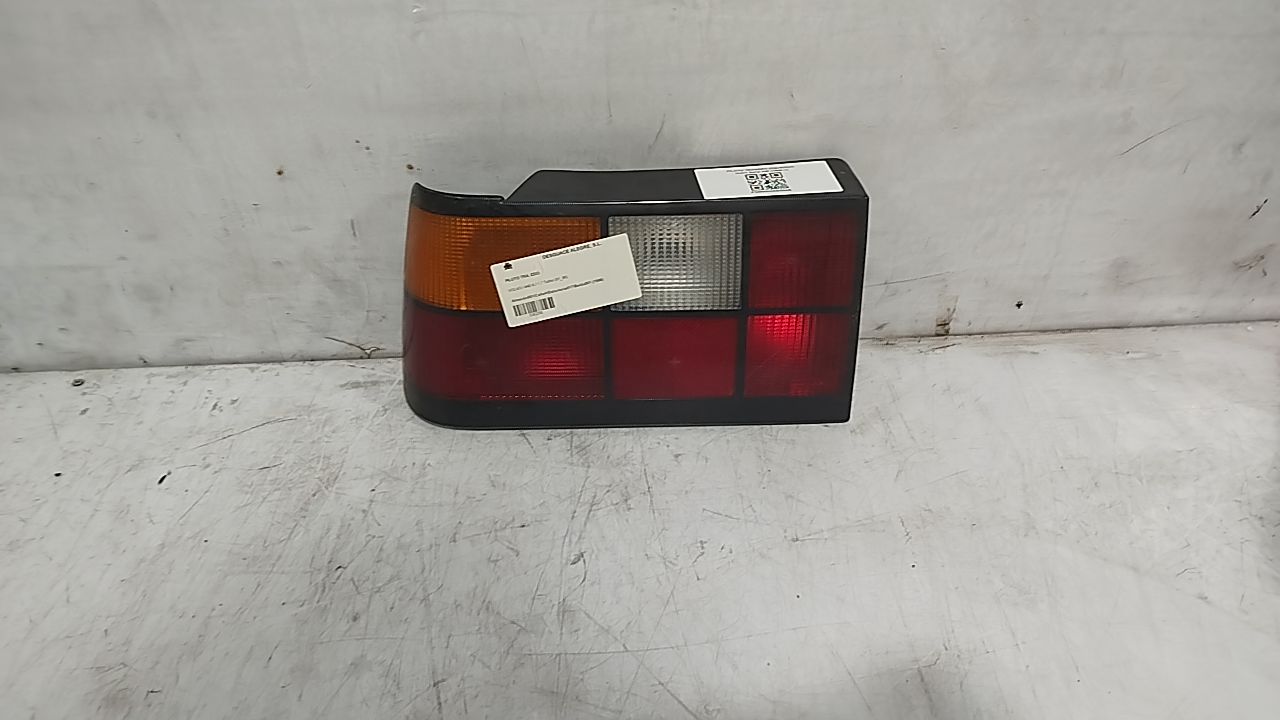 VOLVO SERIE 440 PILOTO TRASERO IZQUIERDO VOLVO SERIE 440 PILOTO TRASERO IZQUIERDO