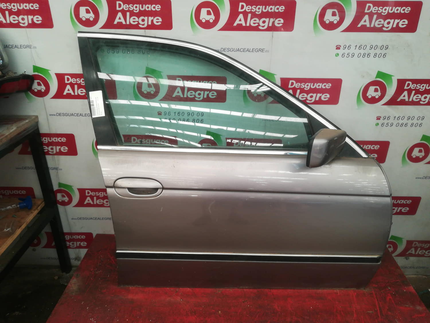 BMW 5 BERLINA PUERTA DELANTERA DERECHA BMW 5 BERLINA PUERTA DELANTERA DERECHA