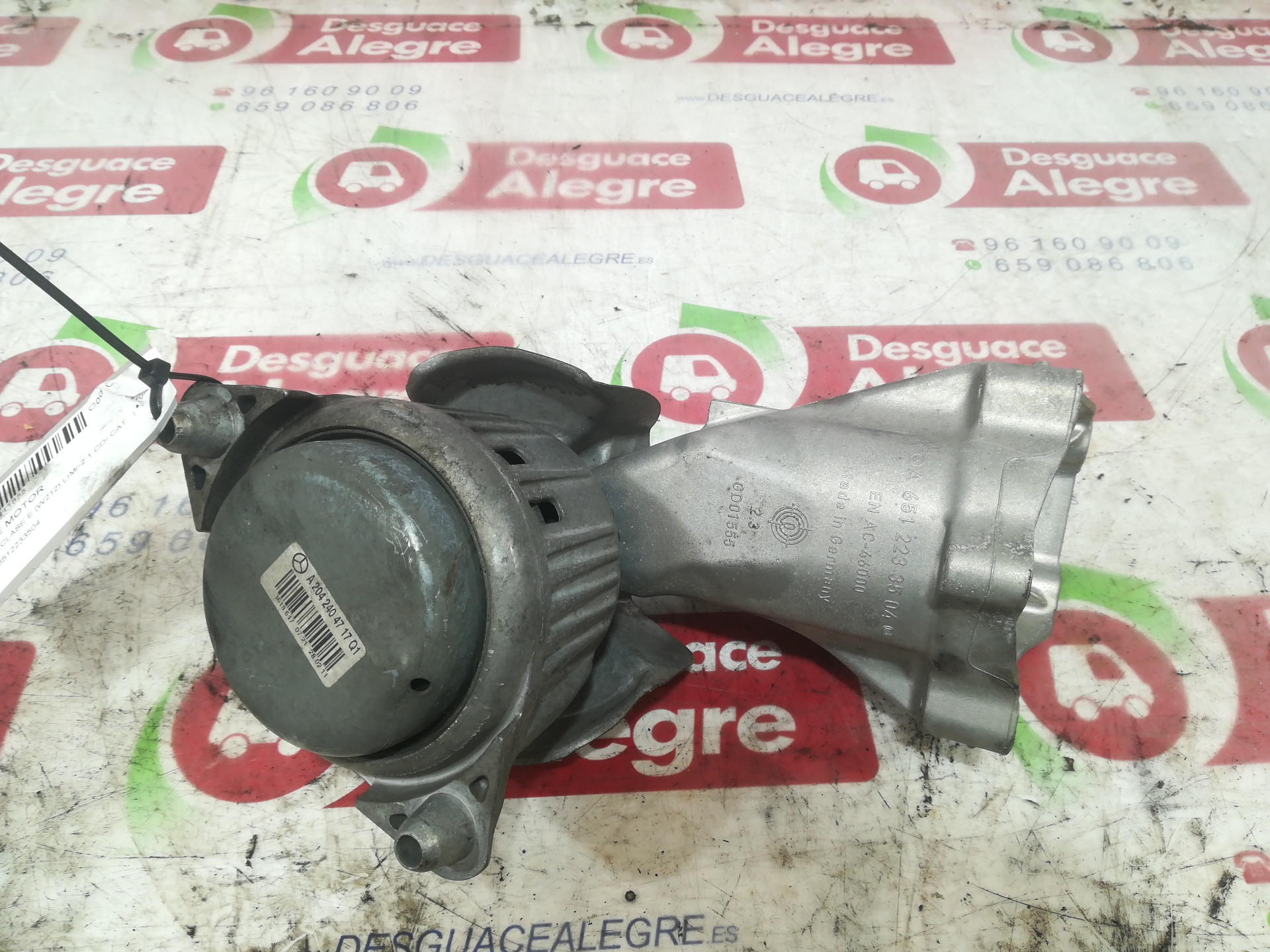 MERCEDES-BENZ E BERLINA SOPORTE MOTOR MERCEDES-BENZ E BERLINA SOPORTE MOTOR
