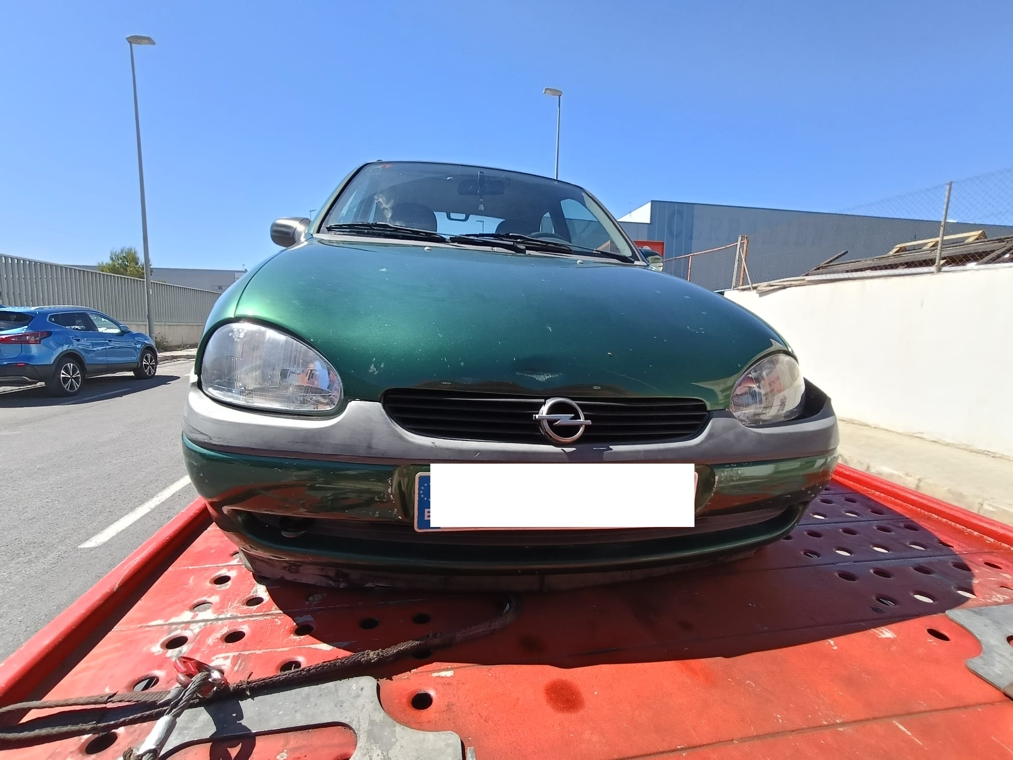 OPEL CORSA B ALETA DELANTERA DERECHA OPEL CORSA B ALETA DELANTERA DERECHA