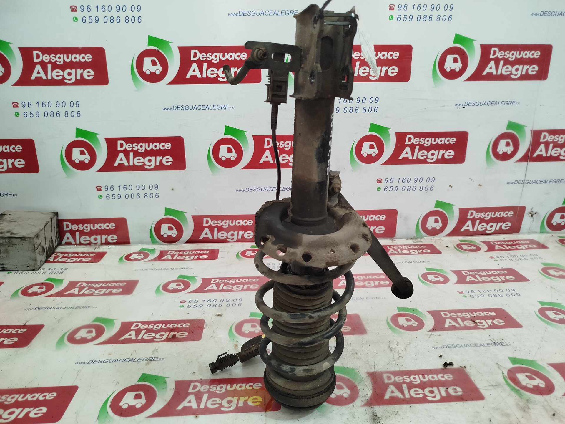 OPEL ASTRA H BERLINA AMORTIGUADOR DELANTERO DERECHO OPEL ASTRA H BERLINA AMORTIGUADOR DELANTERO DERECHO