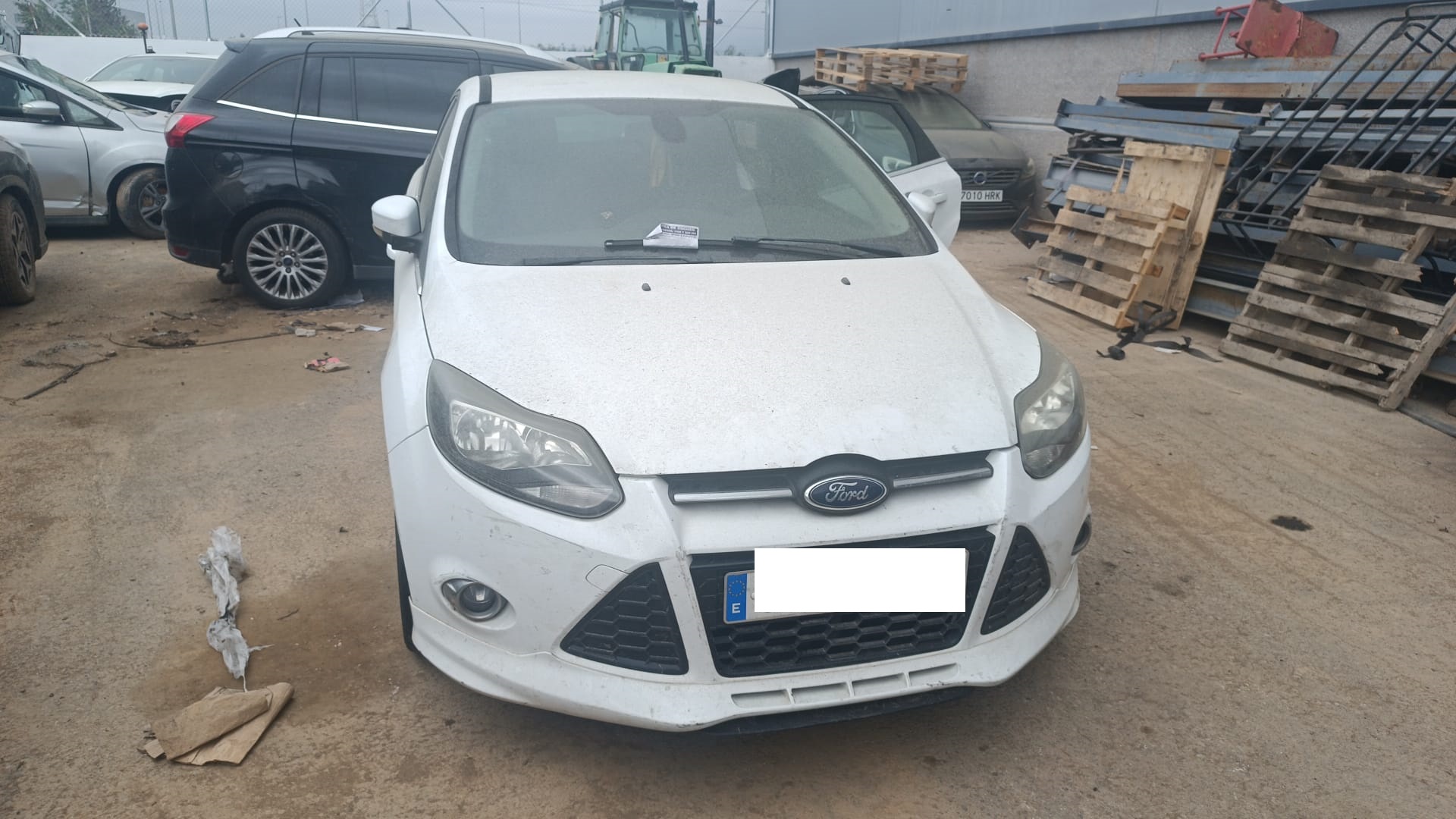 FORD FOCUS BERLINA PORTON TRASERO FORD FOCUS BERLINA PORTON TRASERO