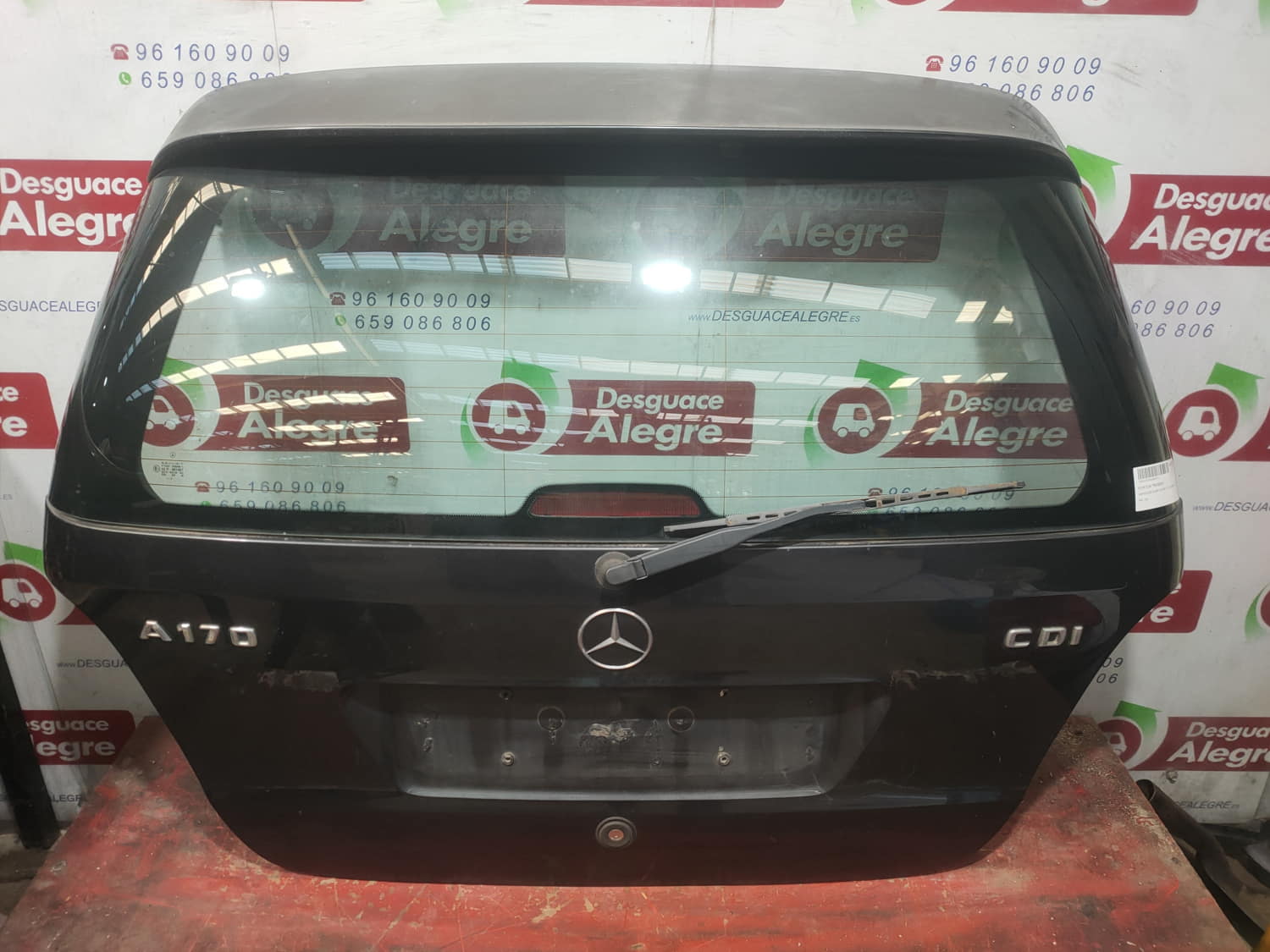 MERCEDES-BENZ A PORTON TRASERO