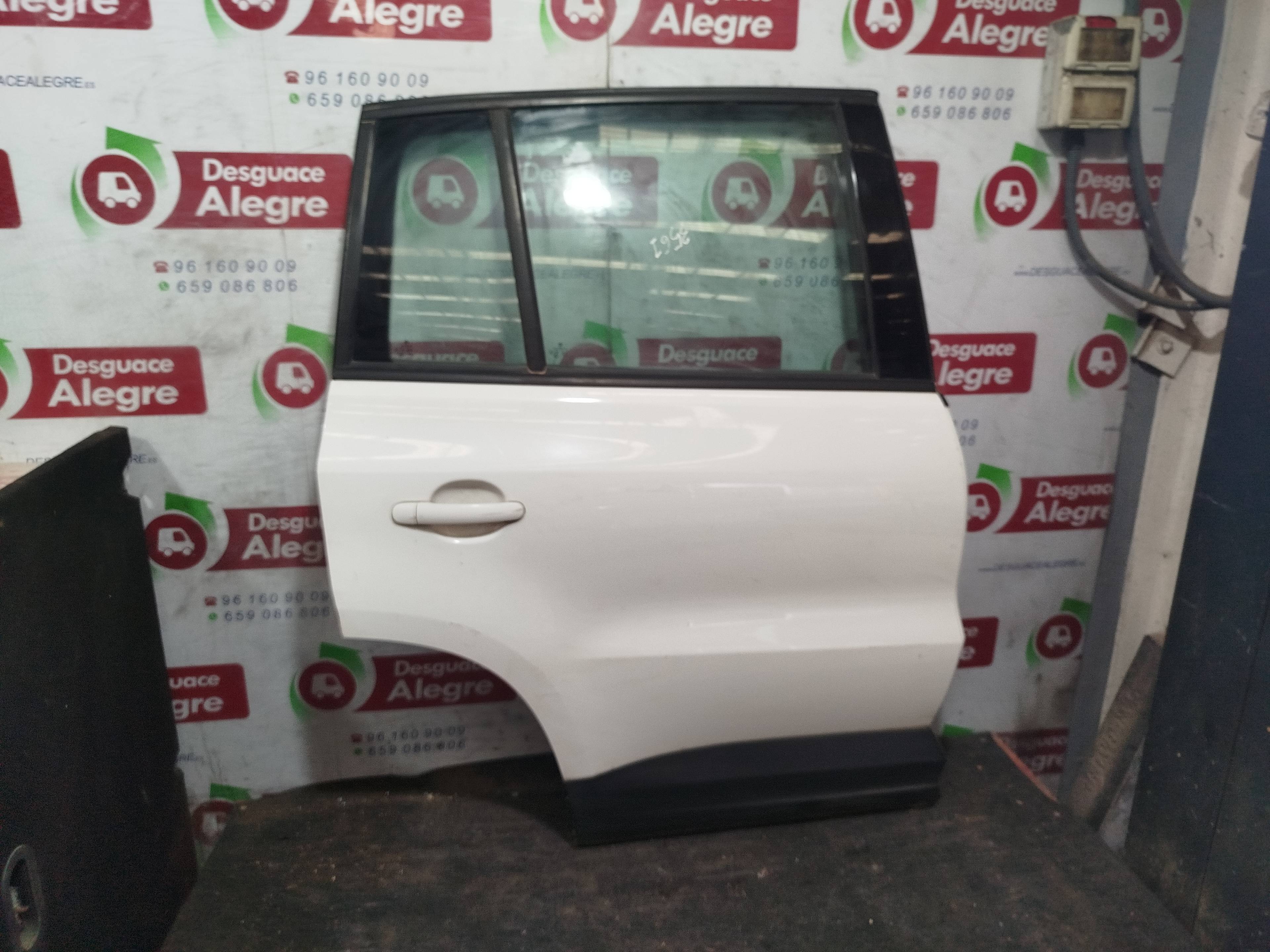 VOLKSWAGEN TIGUAN PUERTA TRASERA DERECHA VOLKSWAGEN TIGUAN PUERTA TRASERA DERECHA