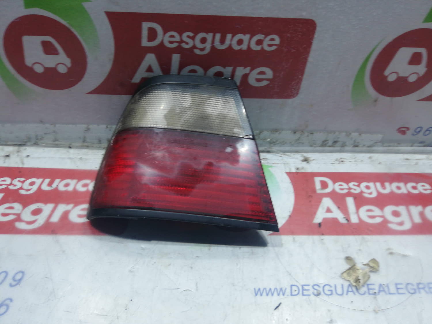NISSAN PRIMERA BERL. TRAVELLER PILOTO TRASERO IZQUIERDO NISSAN PRIMERA BERL. TRAVELLER PILOTO TRASERO IZQUIERDO