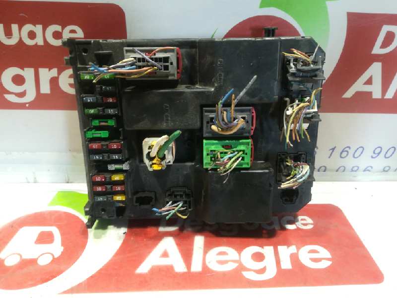 PEUGEOT 307 CAJA RELES FUSIBLES PEUGEOT 307 CAJA RELES FUSIBLES