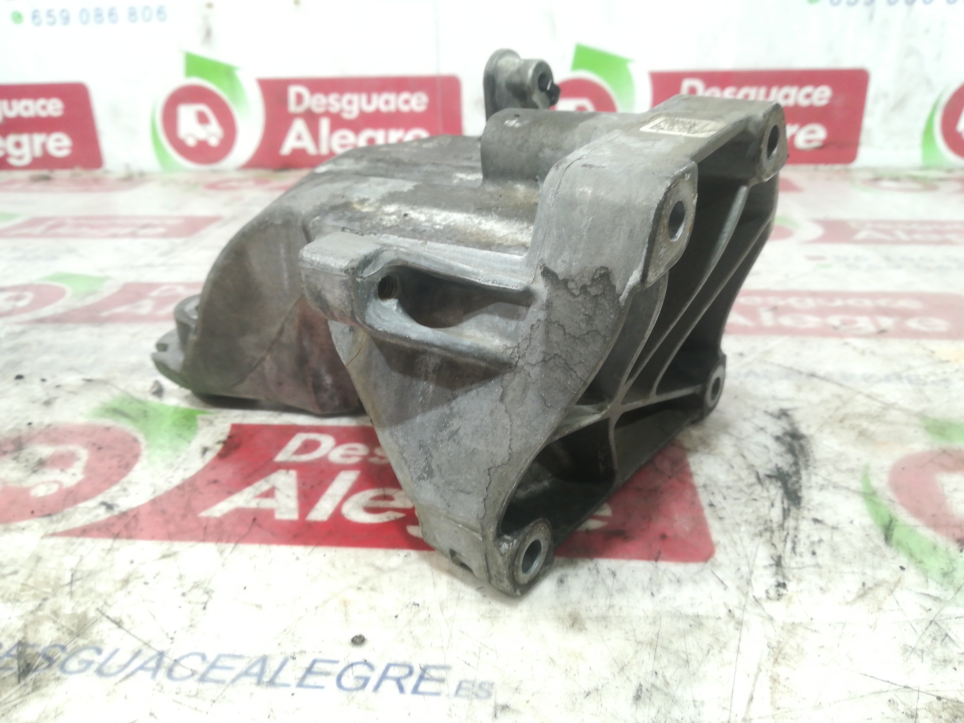 MERCEDES-BENZ E BERLINA SOPORTE MOTOR MERCEDES-BENZ E BERLINA SOPORTE MOTOR