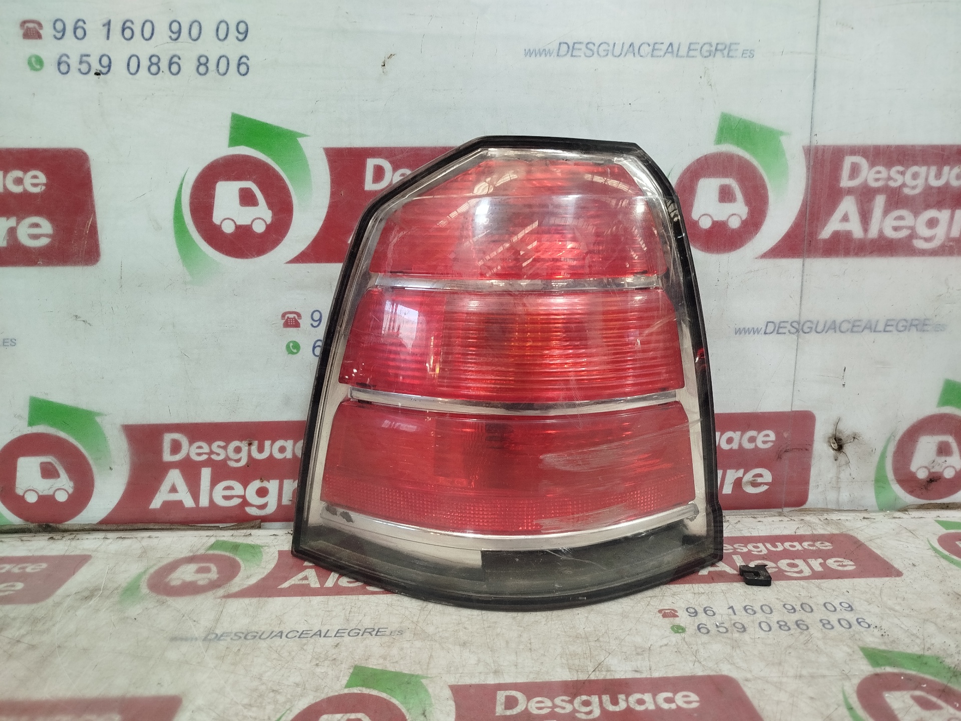 OPEL ZAFIRA B PILOTO TRASERO IZQUIERDO OPEL ZAFIRA B PILOTO TRASERO IZQUIERDO
