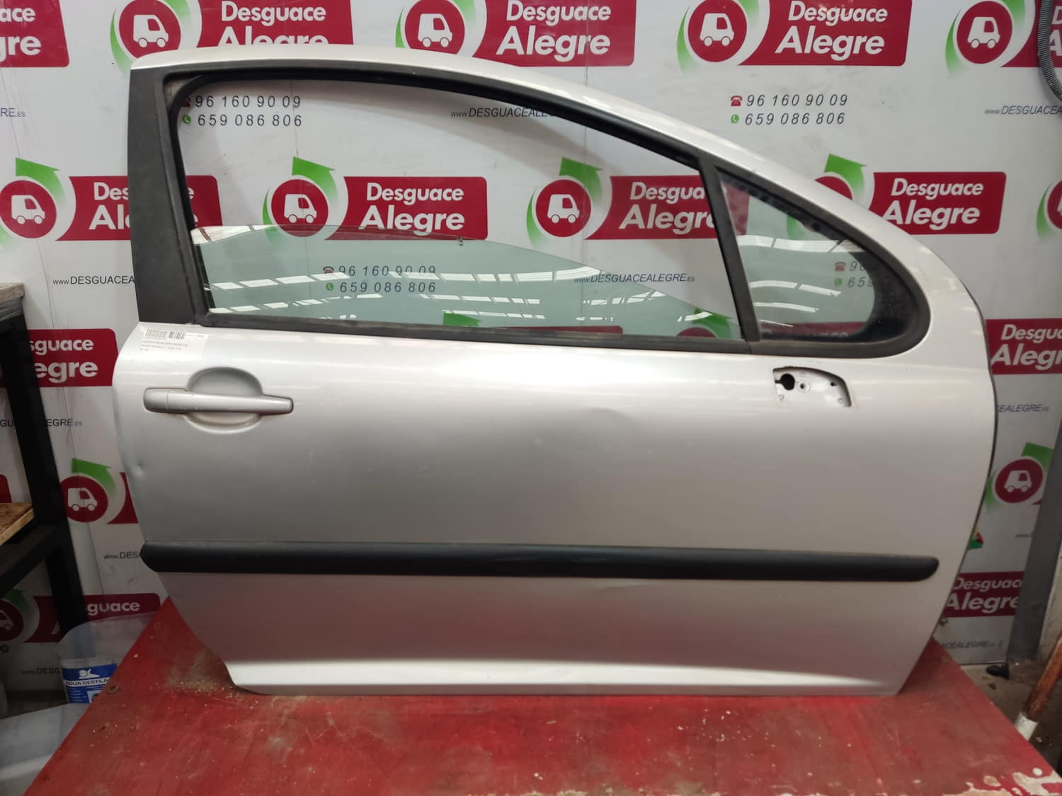 PEUGEOT 207 PUERTA DELANTERA DERECHA PEUGEOT 207 PUERTA DELANTERA DERECHA