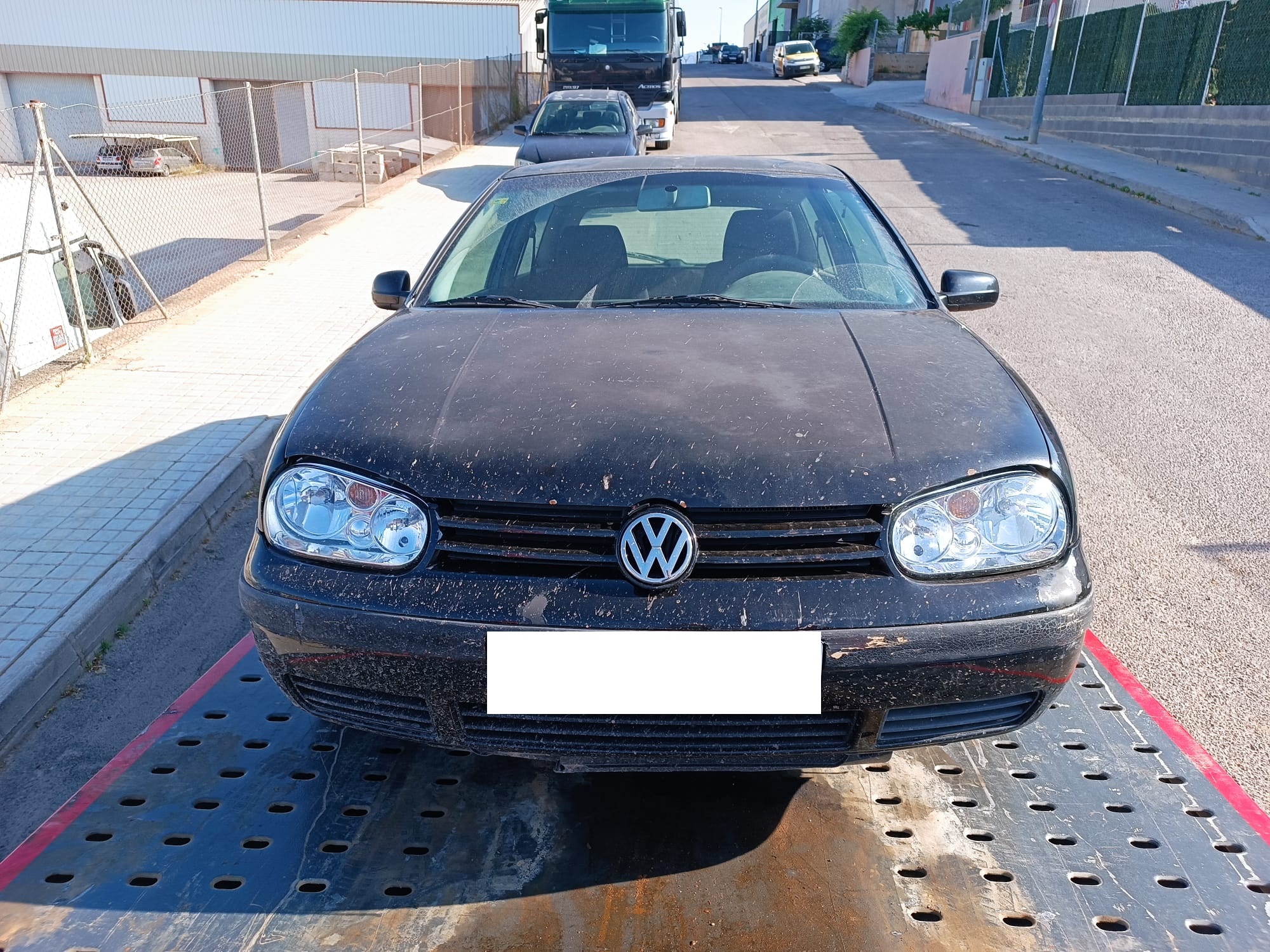 VOLKSWAGEN GOLF IV BERLINA PUERTA DELANTERA IZQUIERDA VOLKSWAGEN GOLF IV BERLINA PUERTA DELANTERA IZQUIERDA